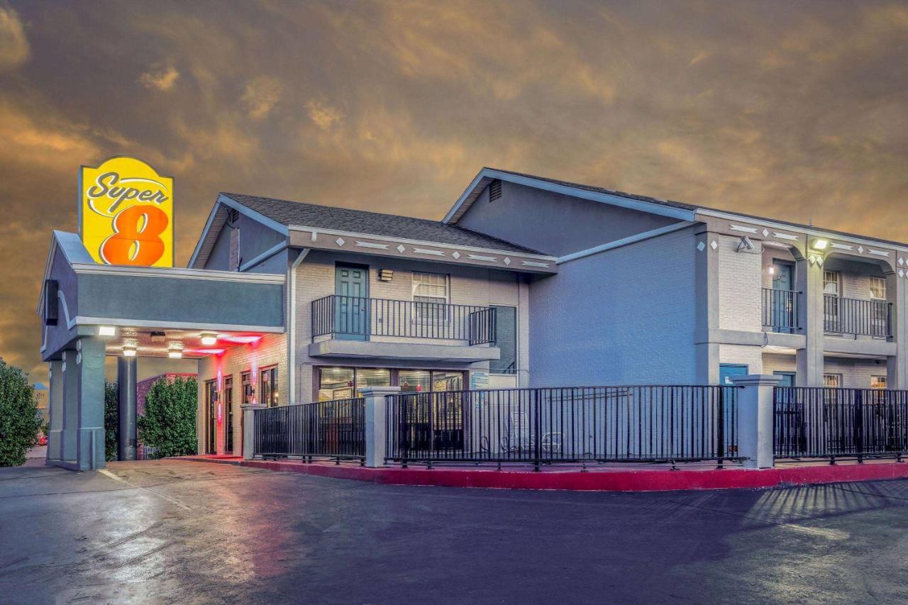 Super 8 By Wyndham Tulsa/arpt/st Fairgrounds Tulsa