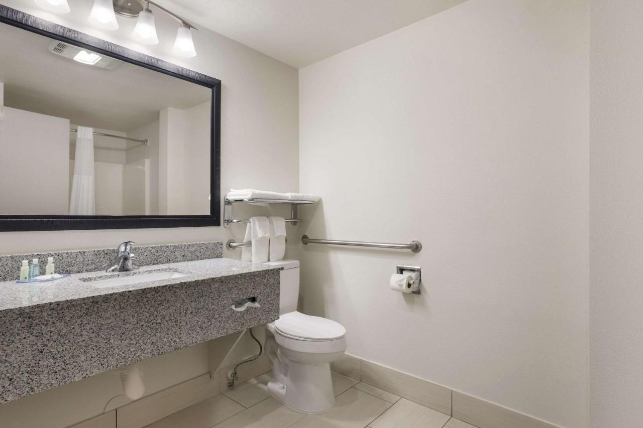 Hotel Quality I-44