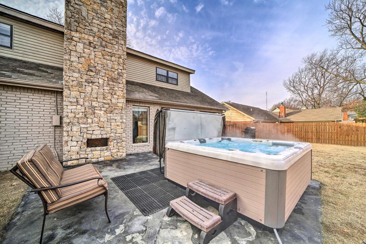 Holiday home Immaculate Woodland View Retreat With Hot Tub