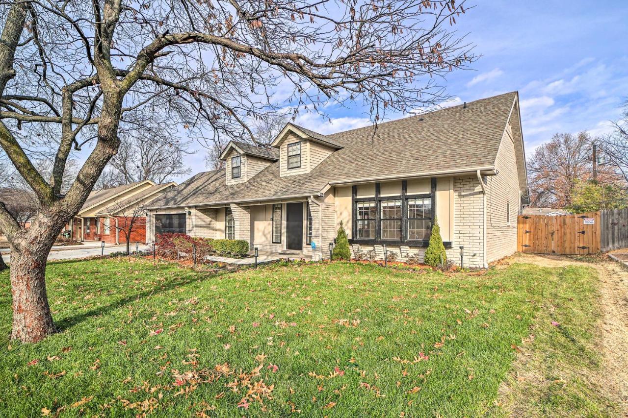 Immaculate Woodland View Retreat With Hot Tub * Tulsa