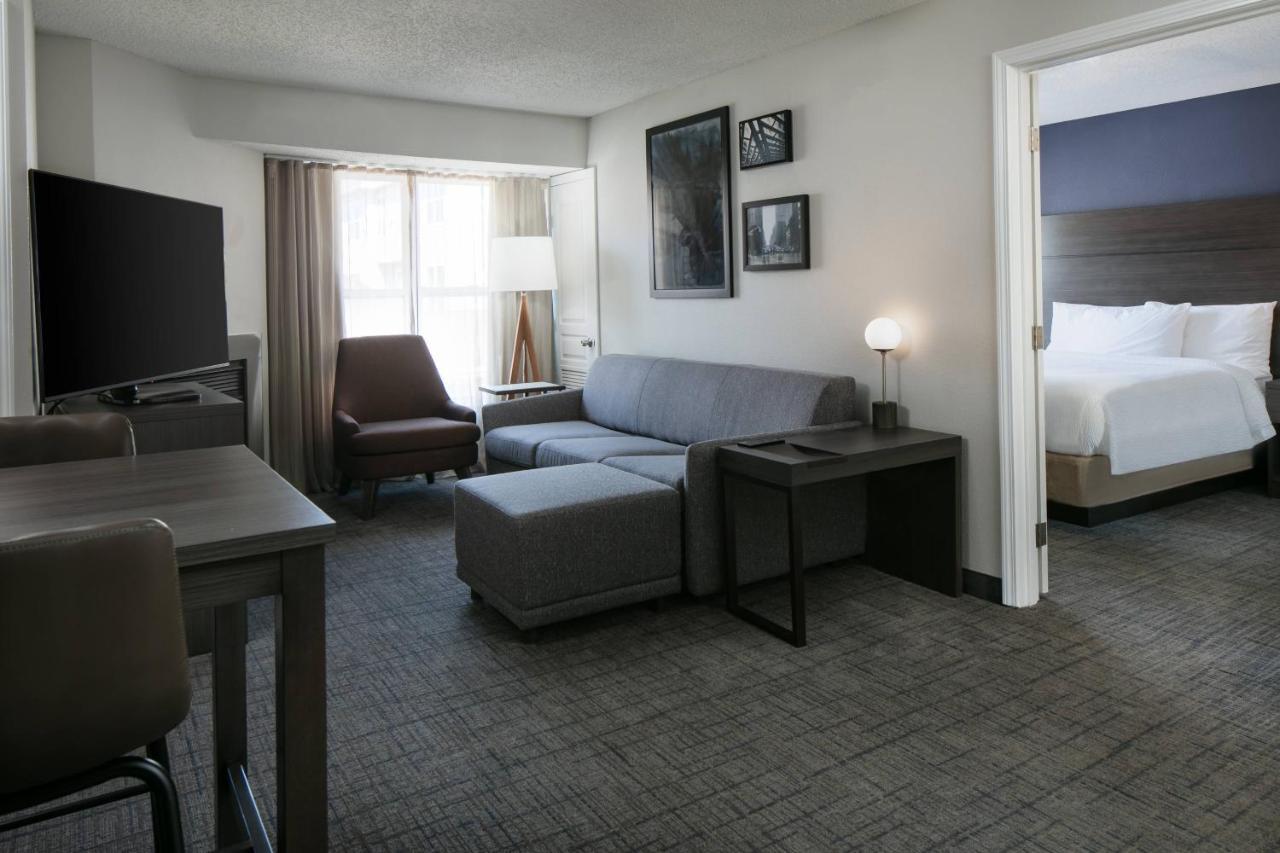 By Marriott South Hotel