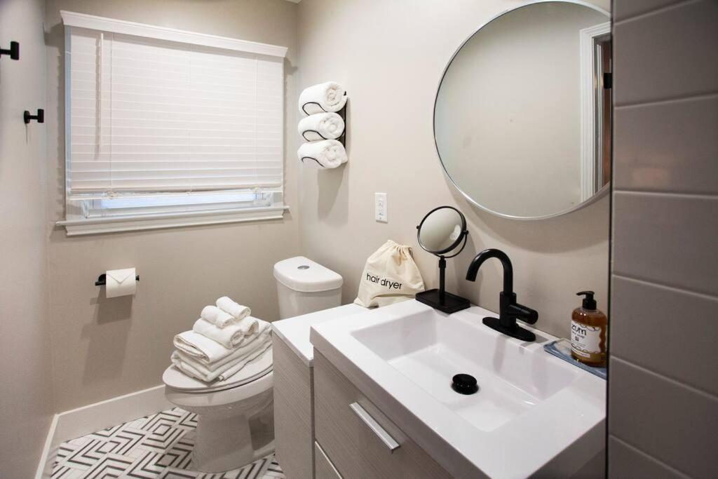 The Midtown Gem Holiday home *