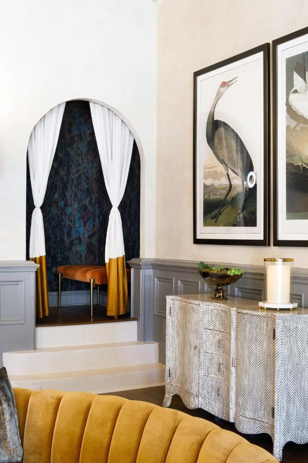 Hotel Ambassador Tulsa, Autograph Collection 4*