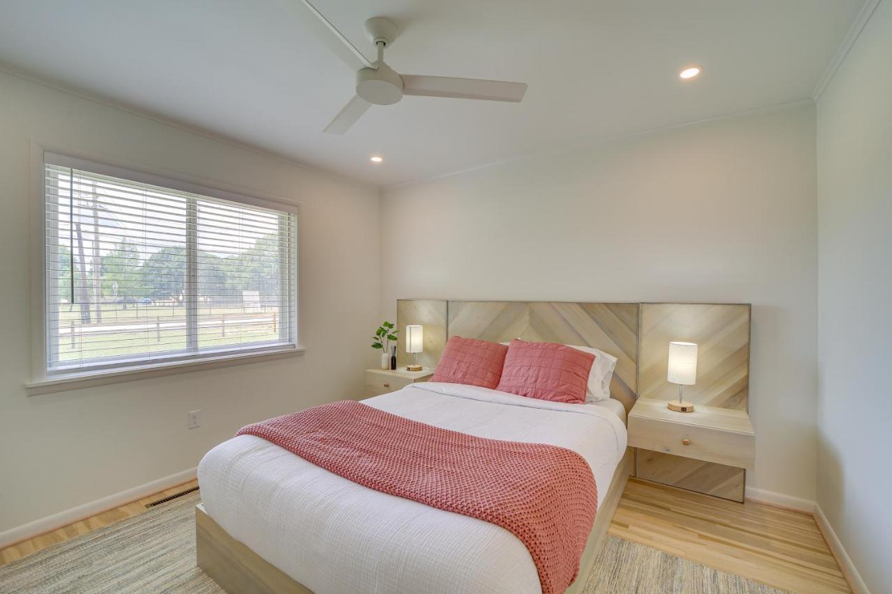 Holiday home Well-appointed With Fire Pit And Patio! Tulsa