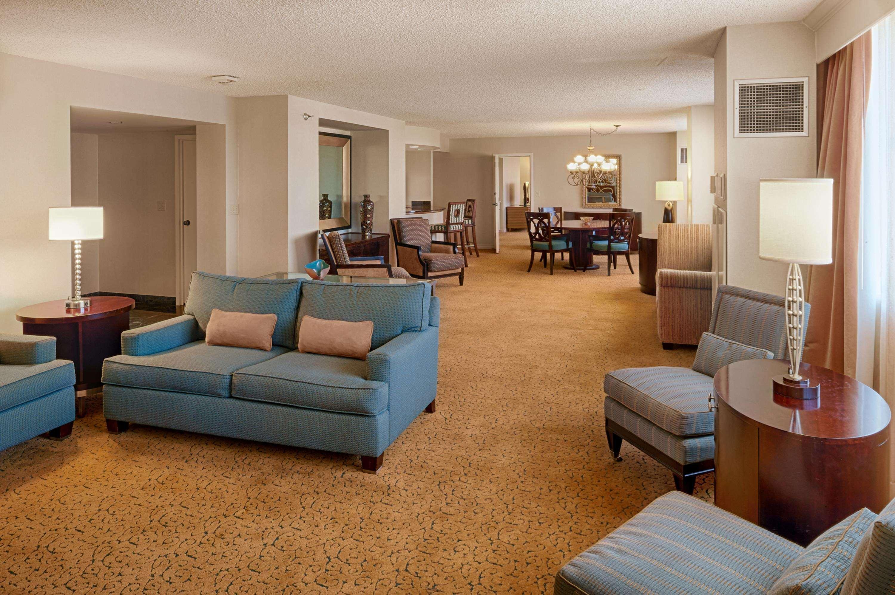 Doubletree By Hilton Downtown
