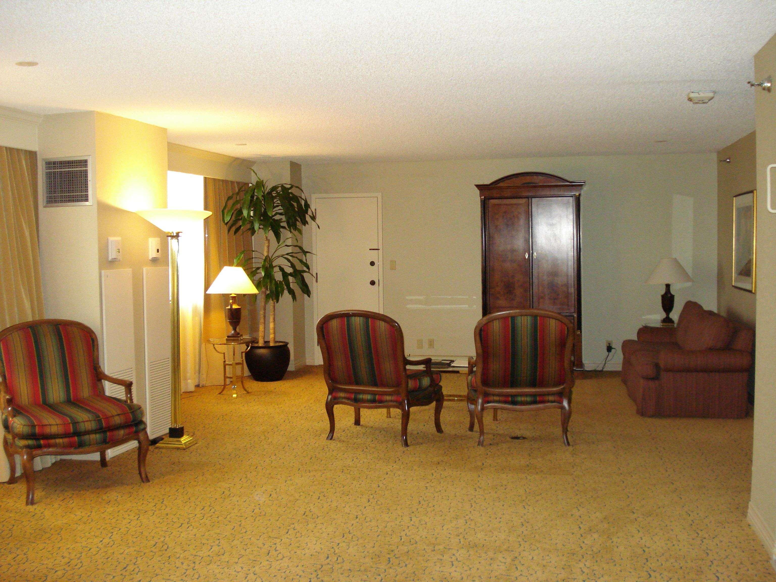 Doubletree By Hilton Downtown Hotel 4*