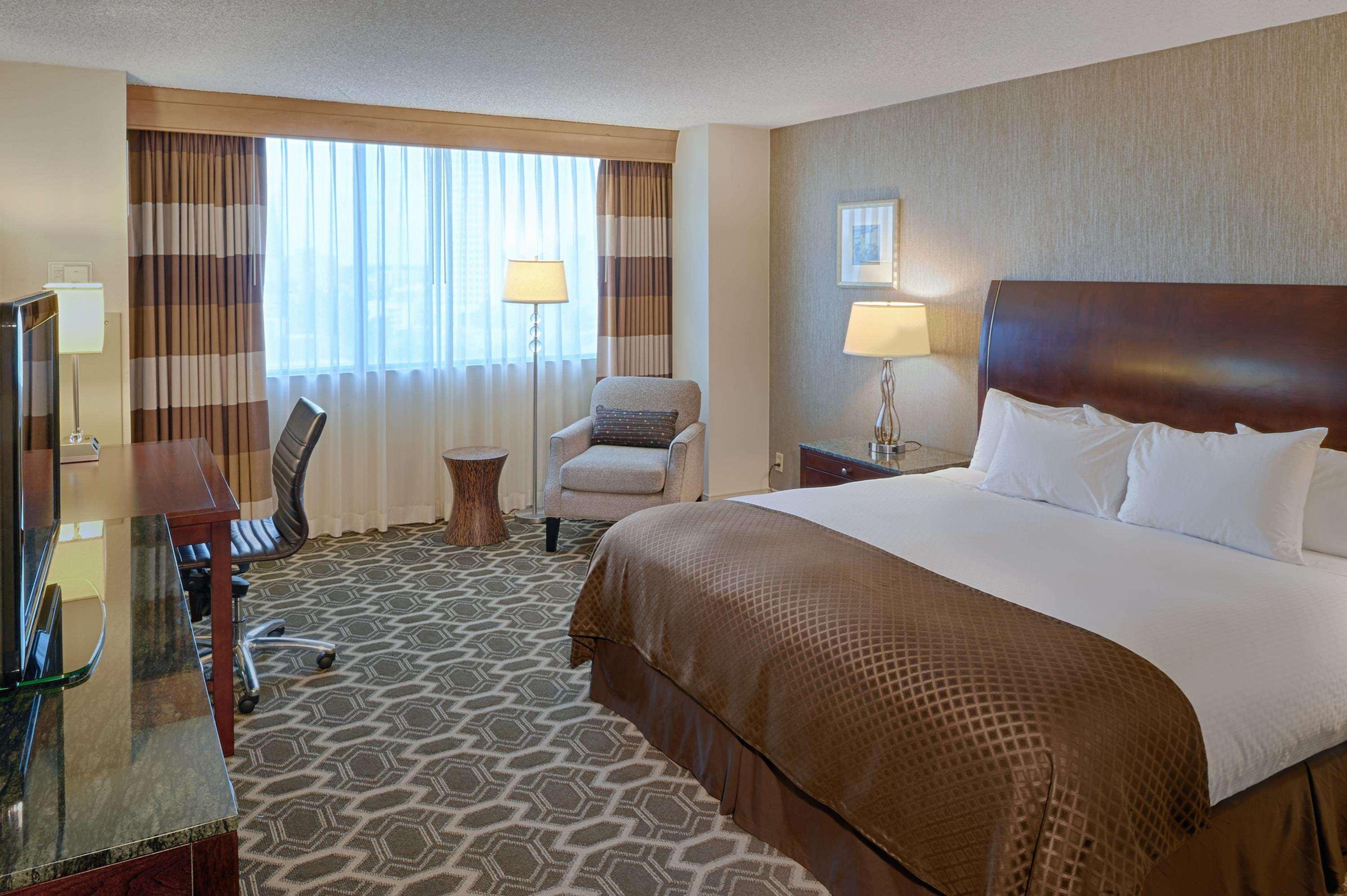 Doubletree By Hilton Downtown Hotel