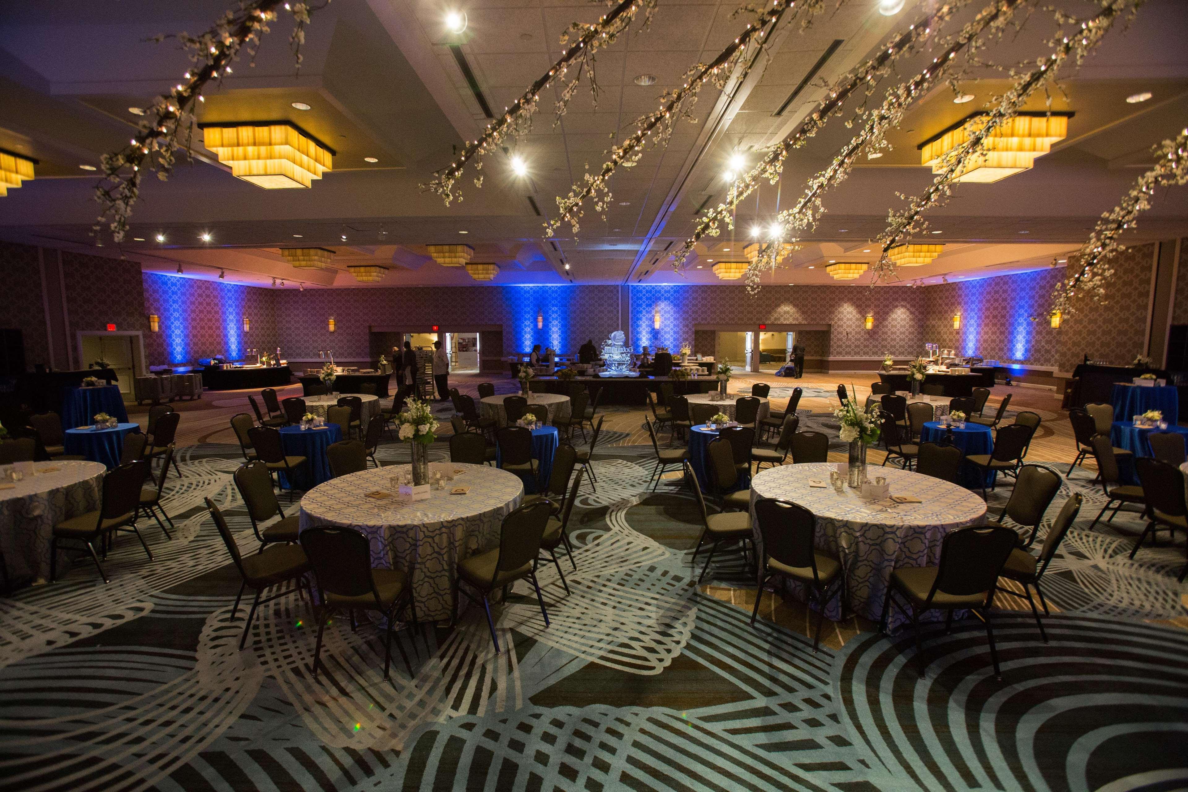 Doubletree By Hilton Downtown Hotel
