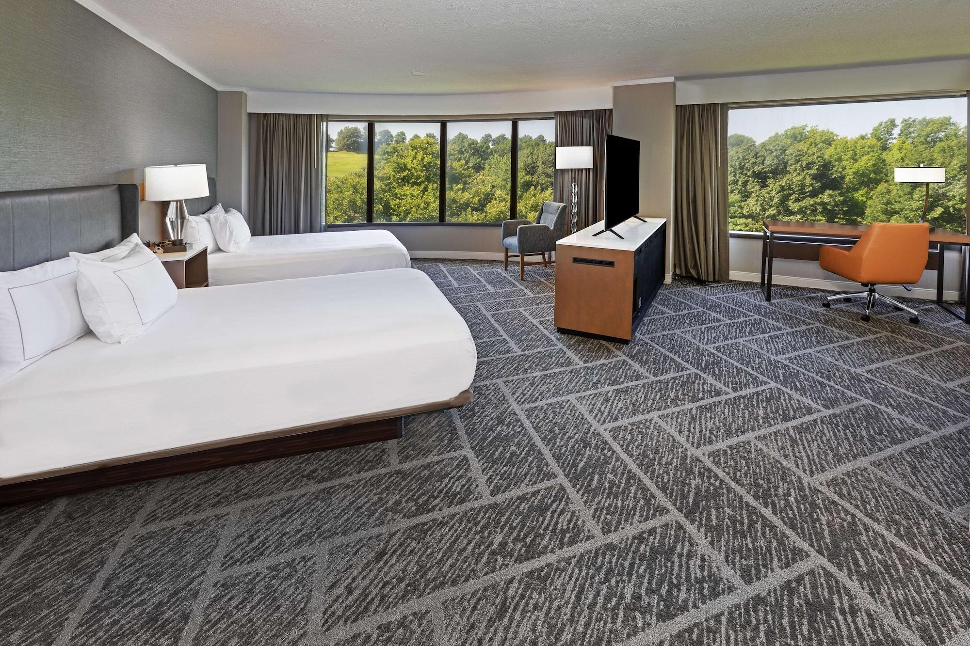 Doubletree By Hilton At Warren Place