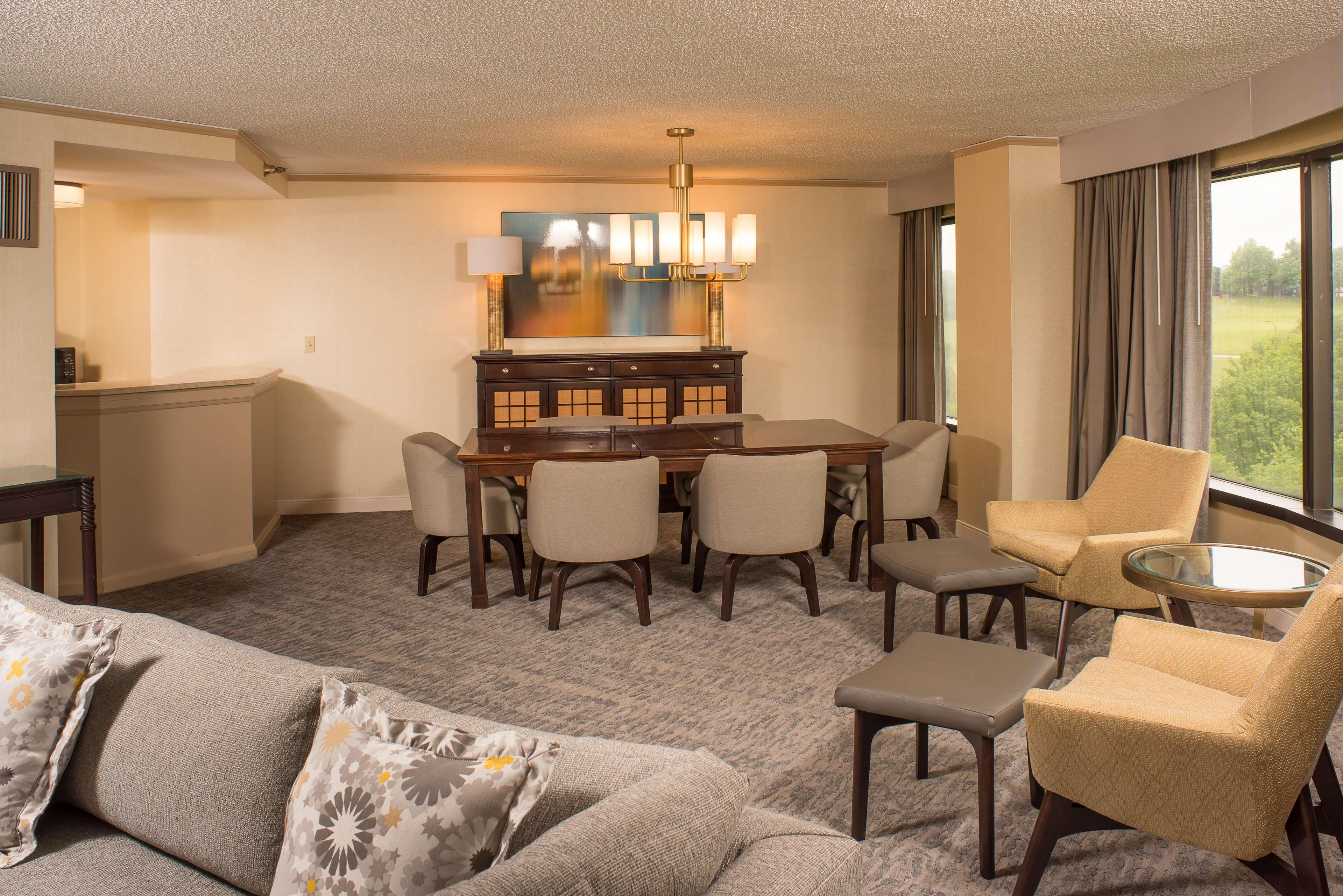 Hotel Doubletree By Hilton At Warren Place