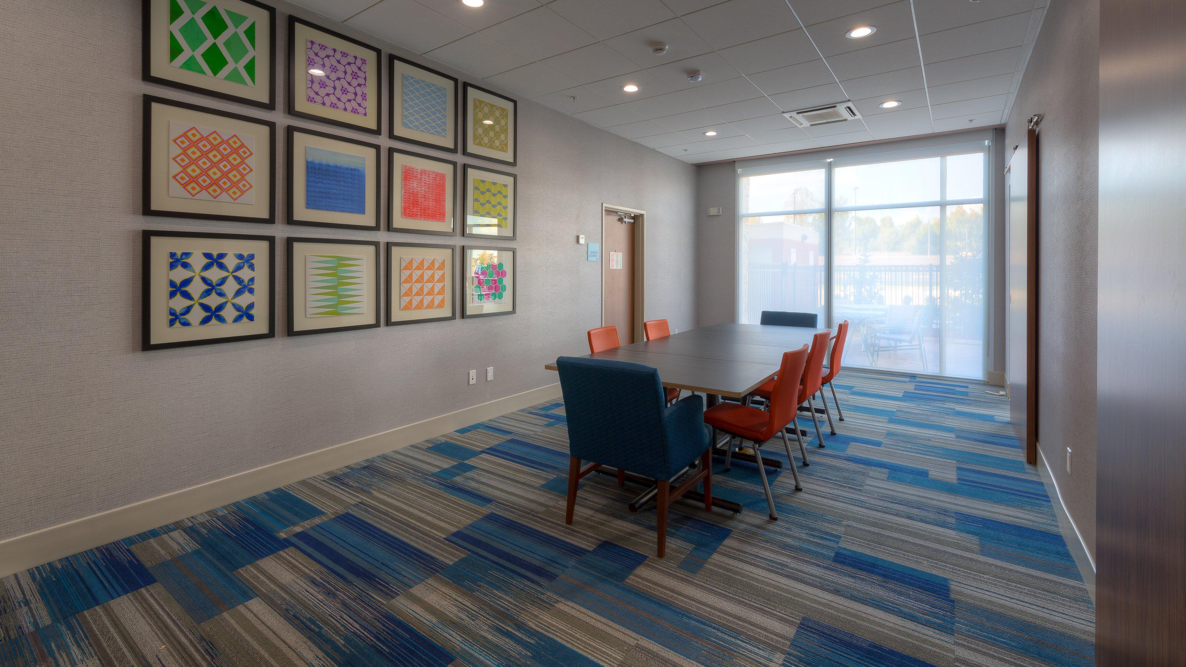Hotel Express & Midtown By Ihg