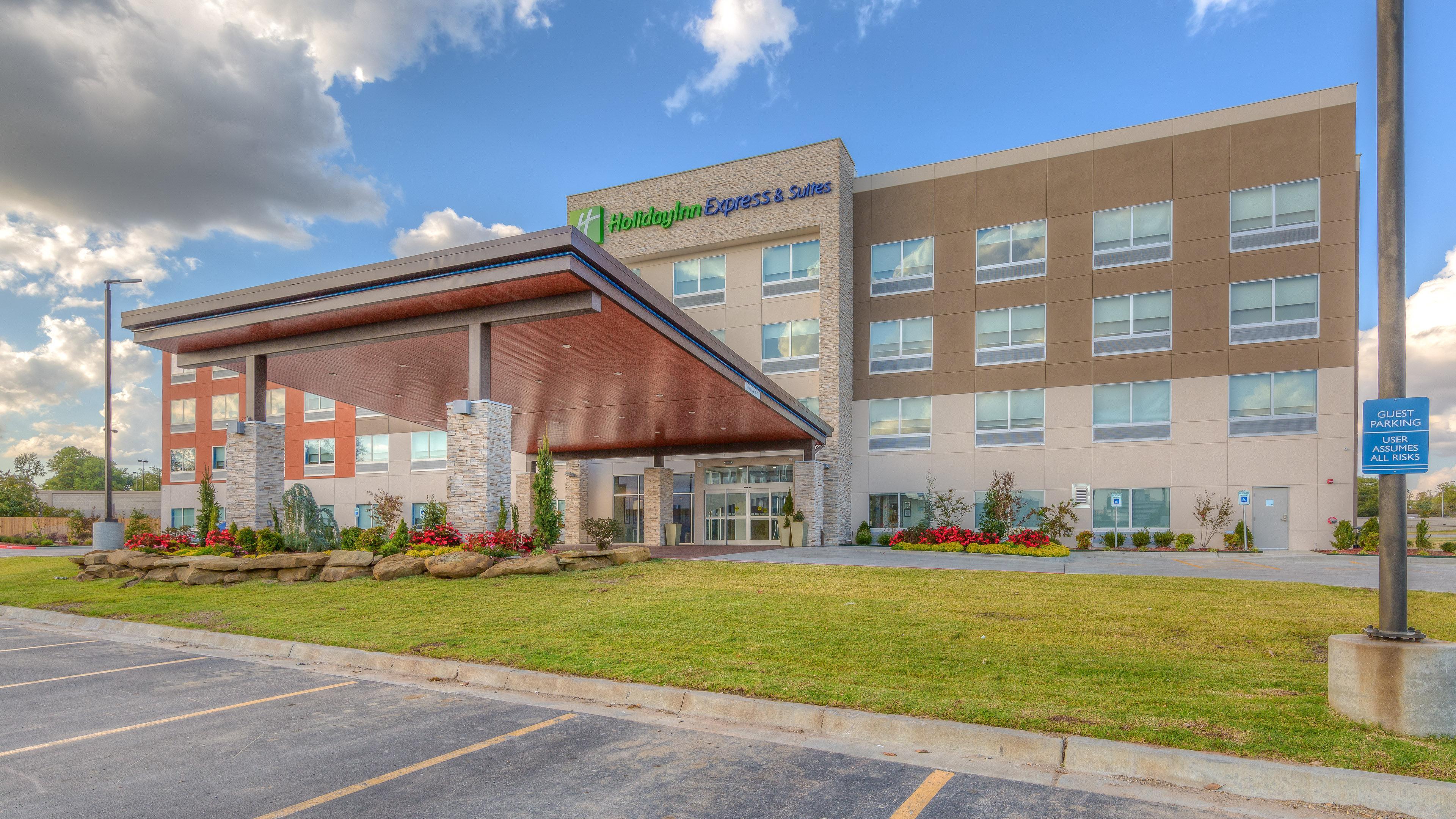 Express & Midtown By Ihg 3*