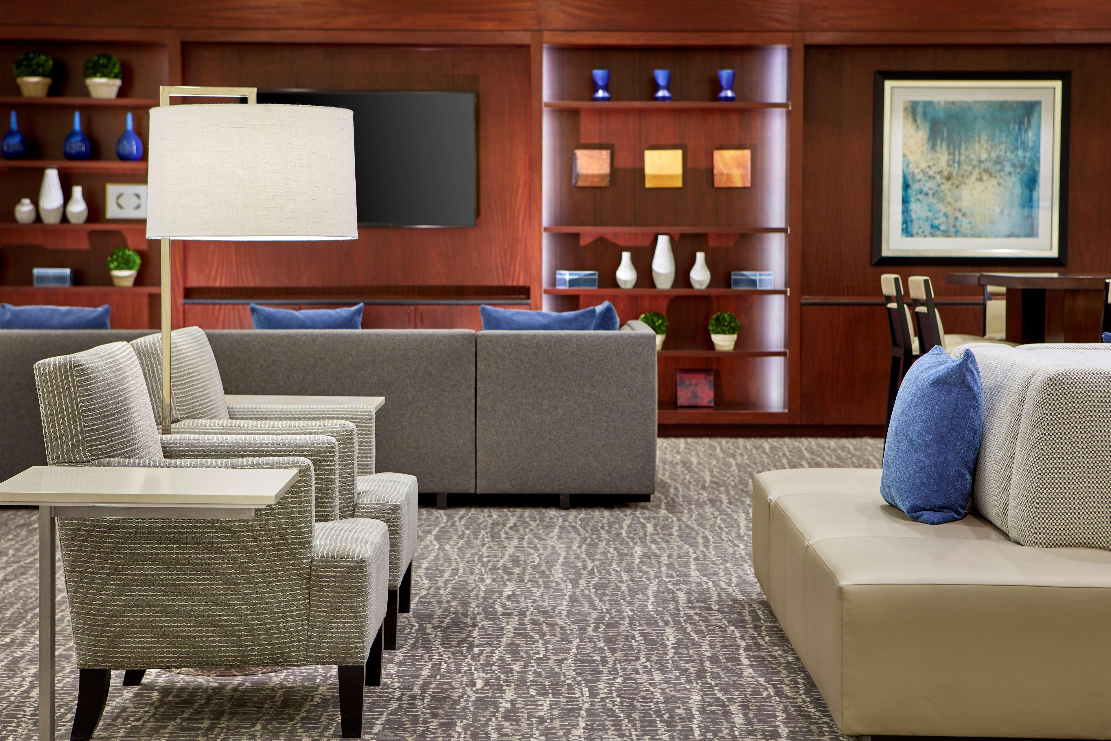 Hyatt Regency Downtown 3* Tulsa