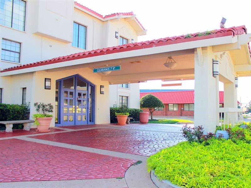 Motel Baymont By Wyndham Broken Arrow