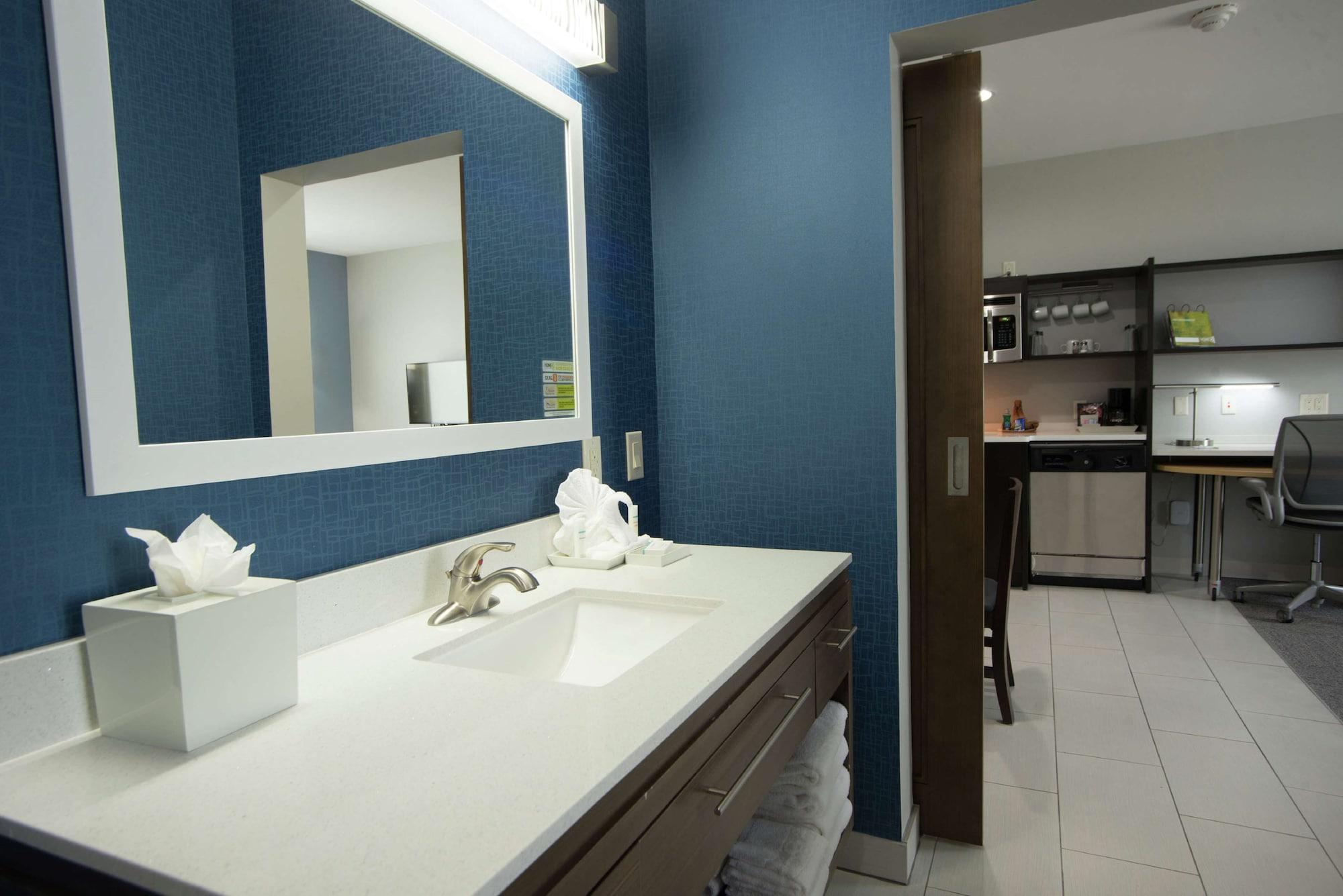 Home2 By Hilton Hills 3*