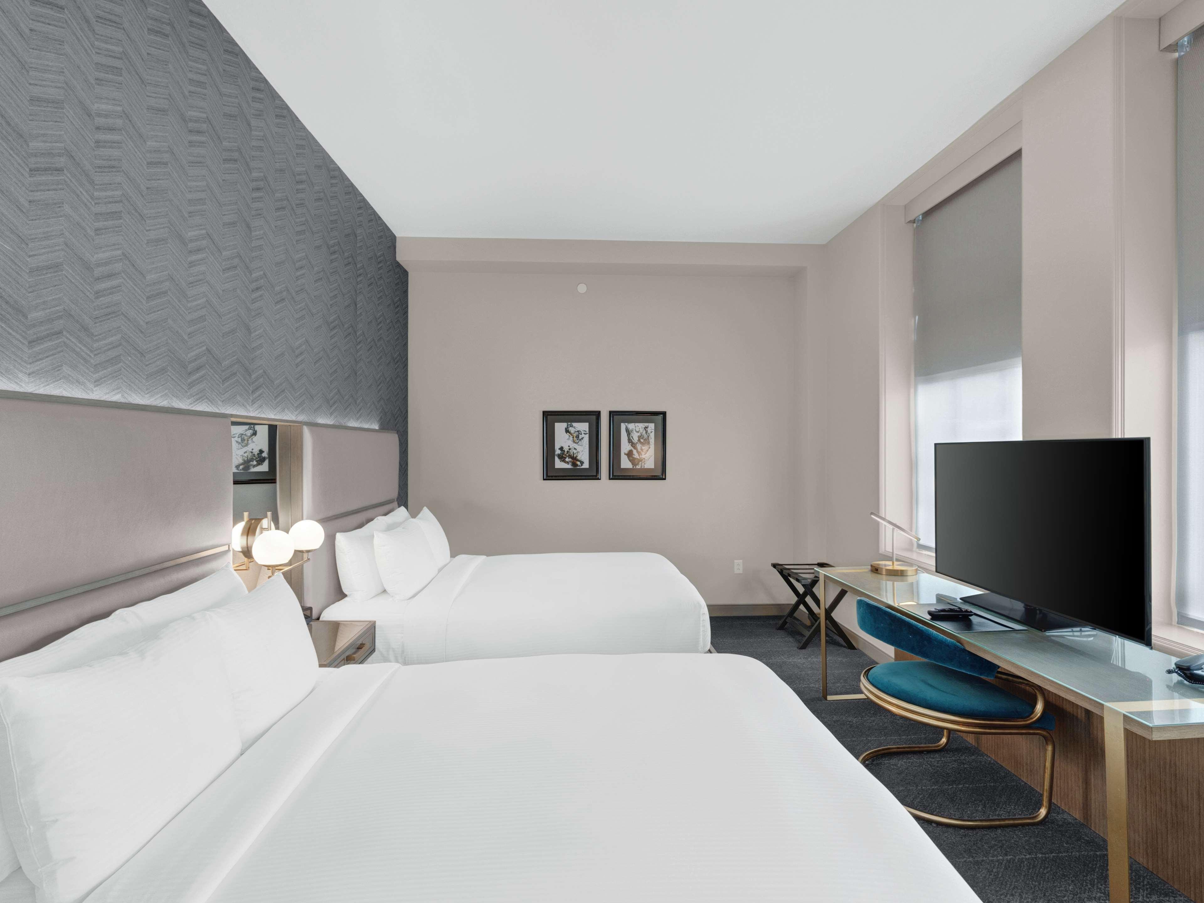 Hotel Club Curio Collection By Hilton