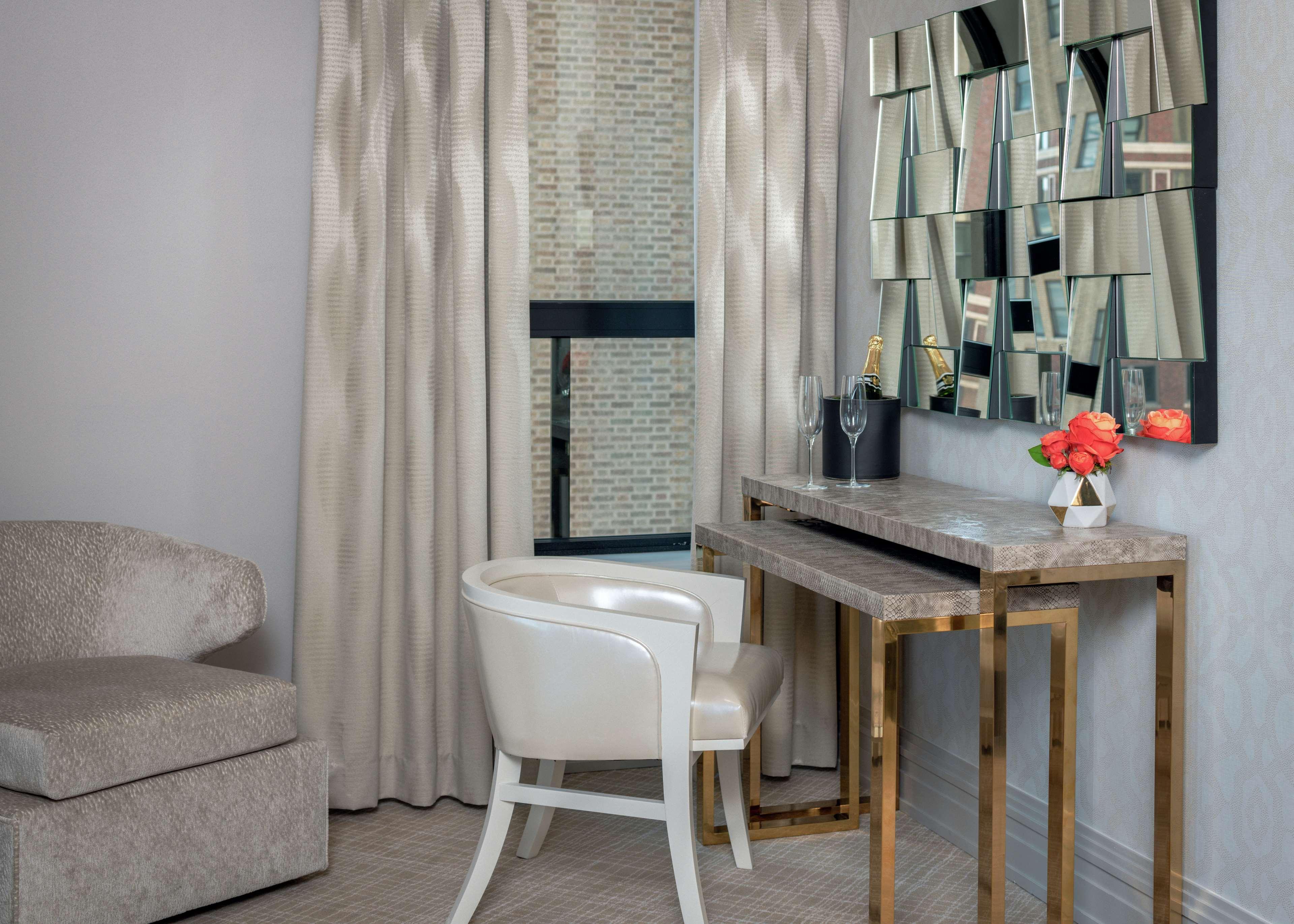 Club Curio Collection By Hilton