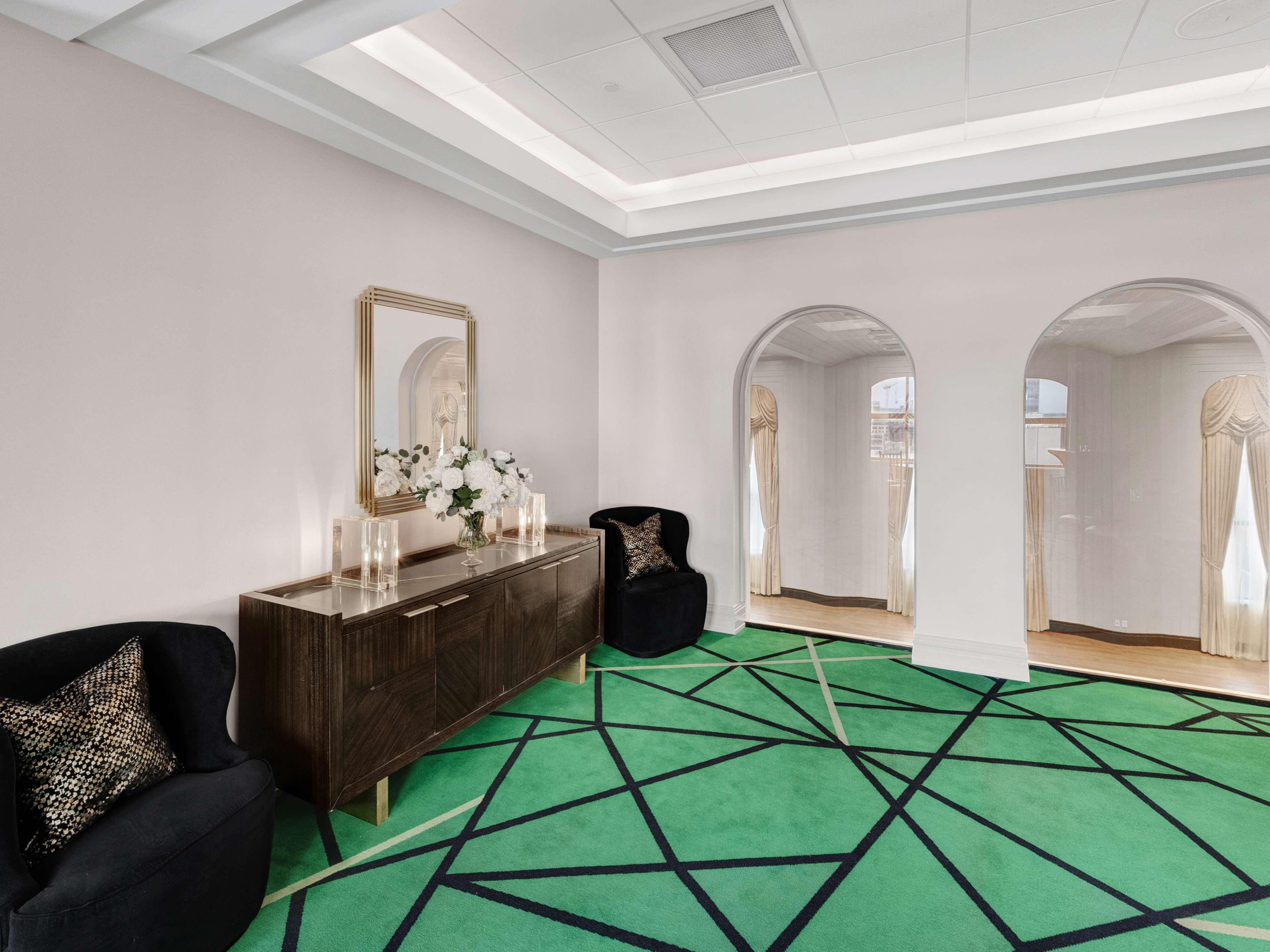 Club Curio Collection By Hilton Tulsa