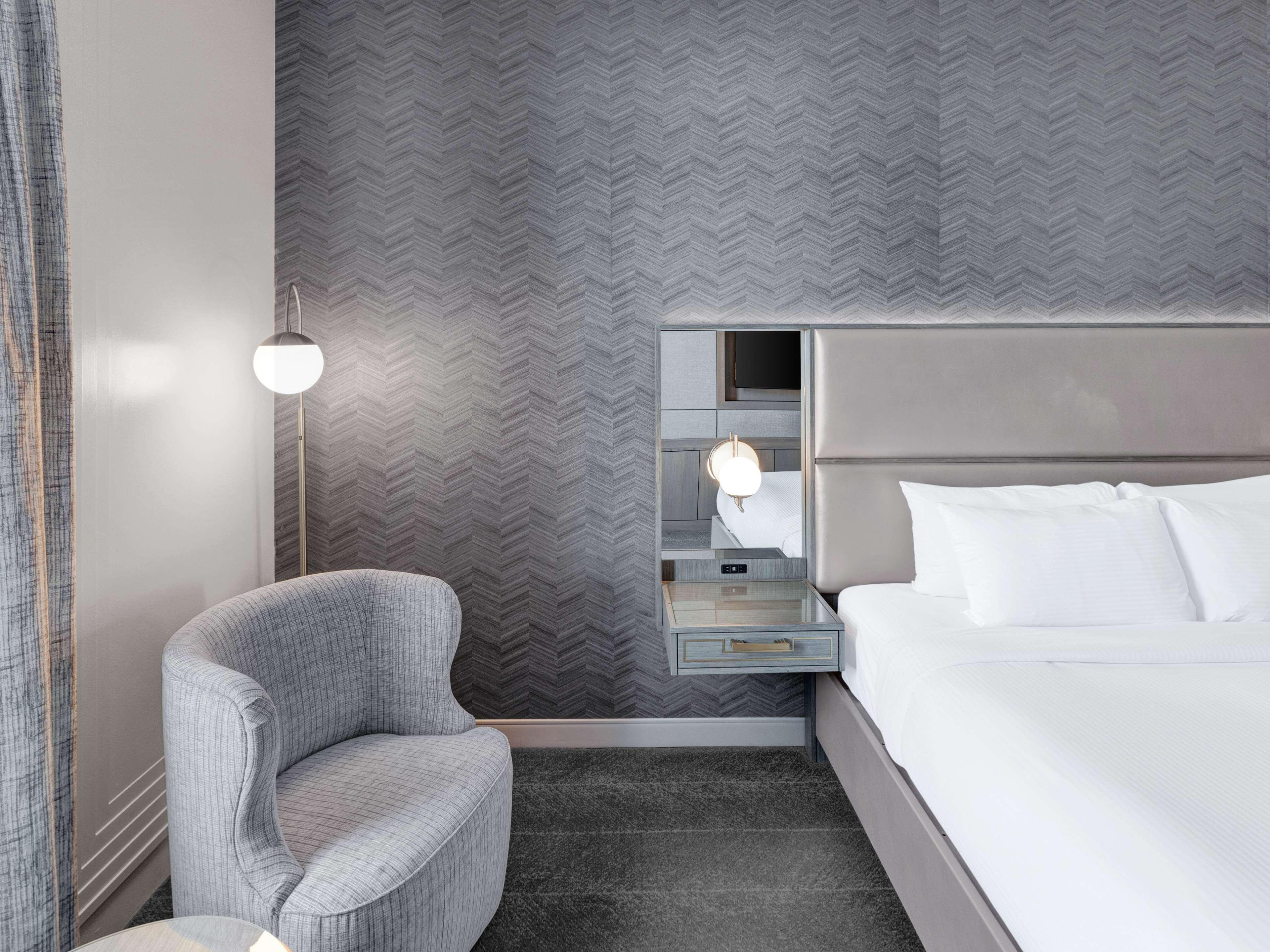 Club Curio Collection By Hilton Tulsa