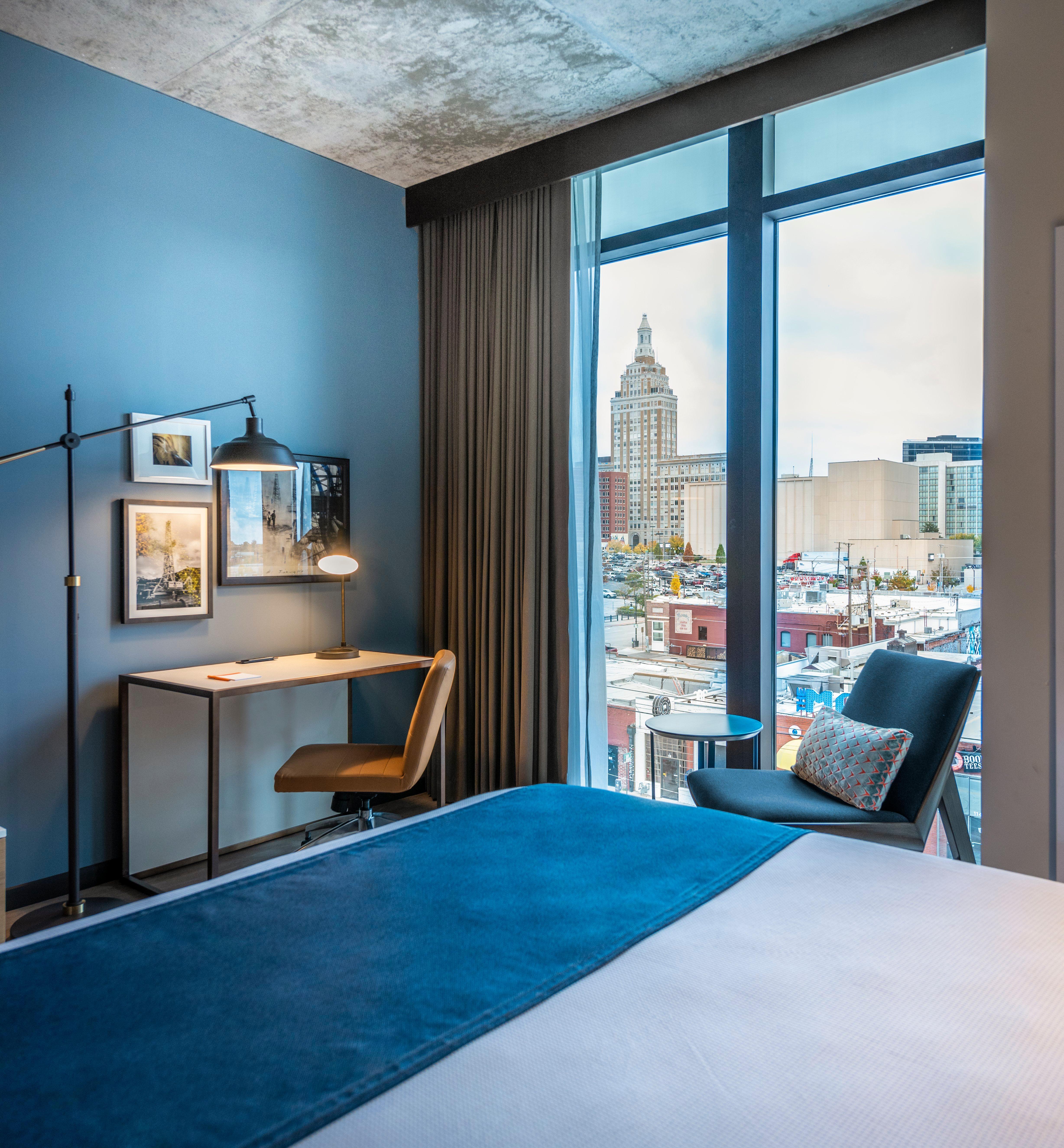 Indigo Dwtn/entertainment Area 4*