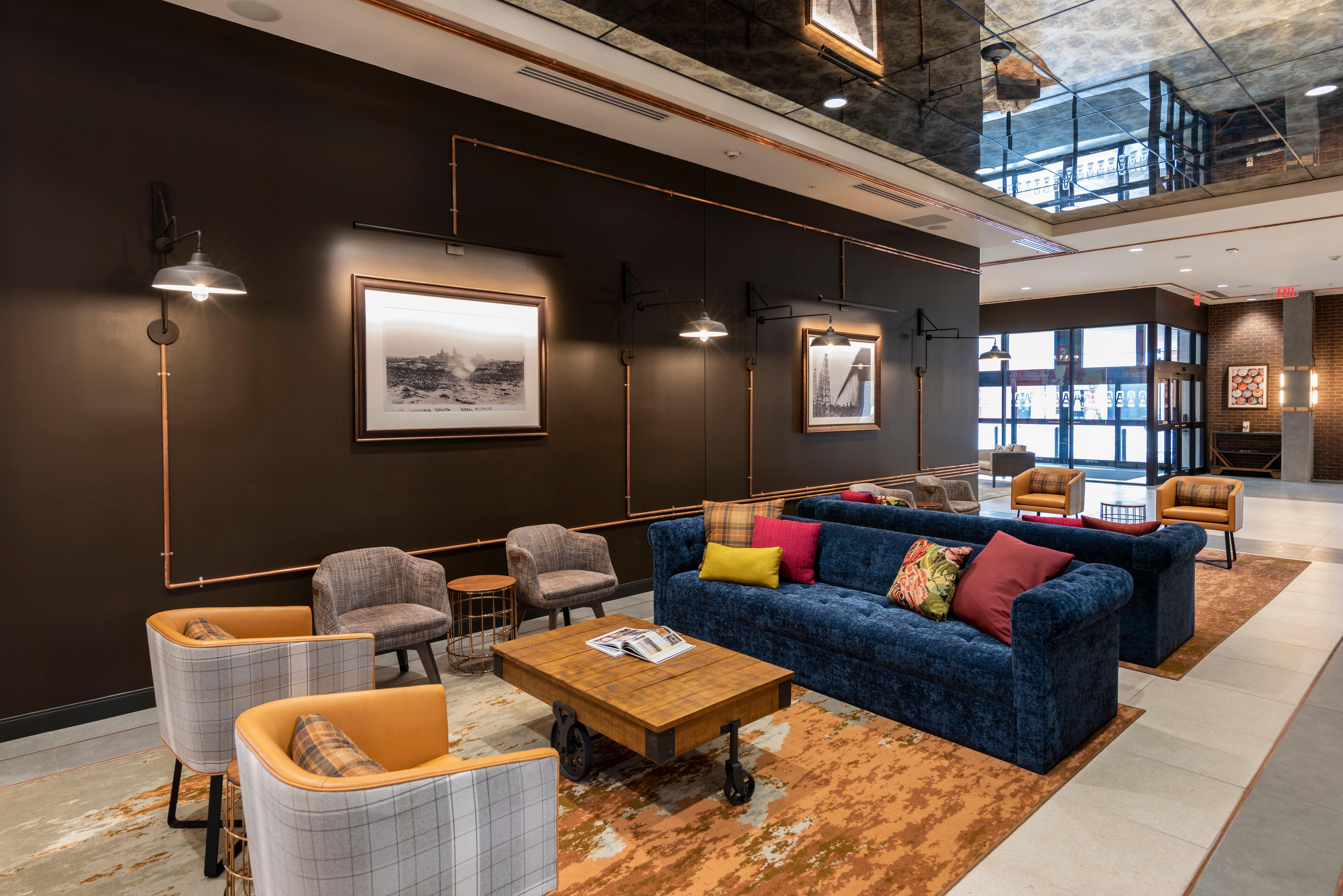 Indigo Dwtn/entertainment Area