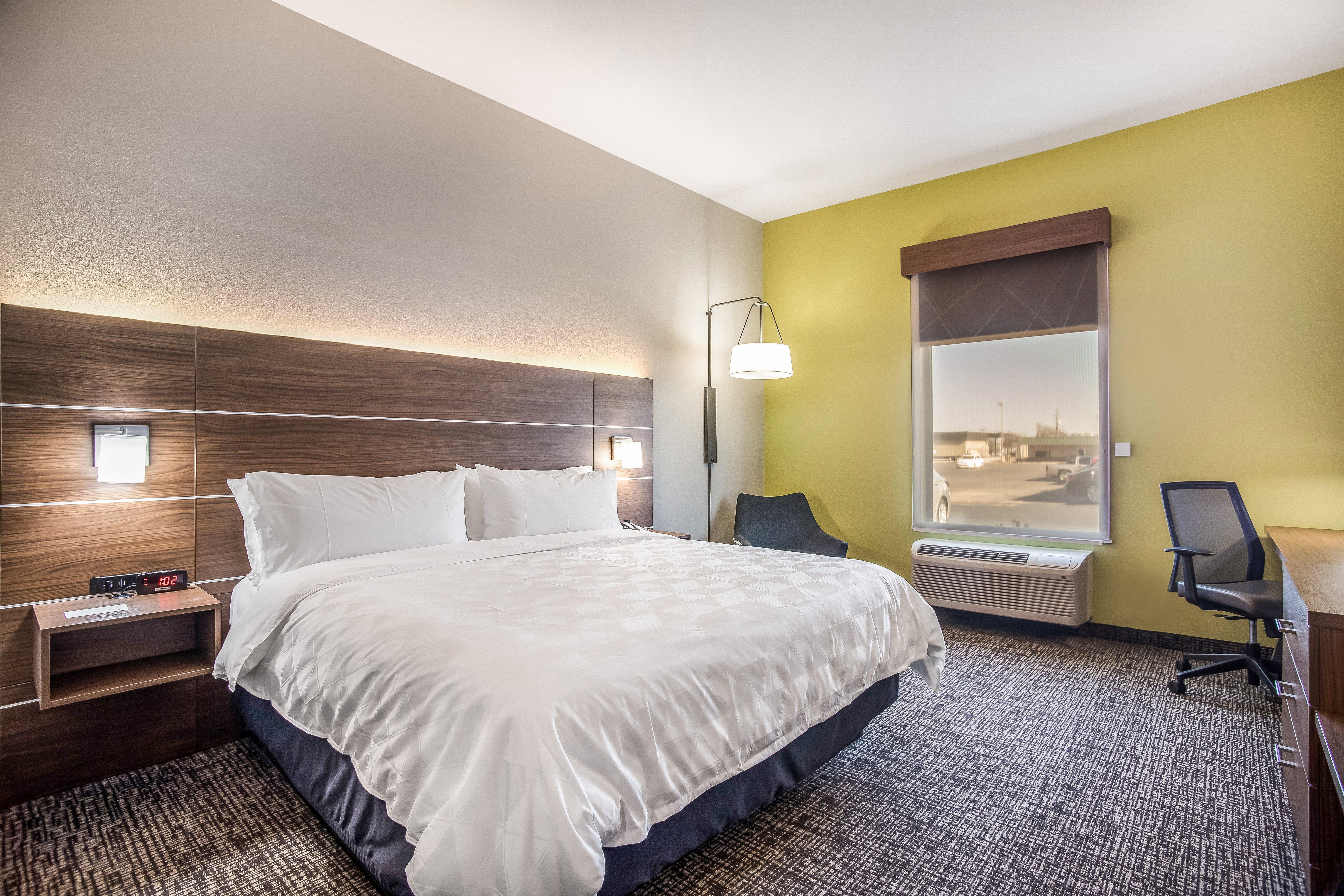 Express & East - Catoosa By Ihg Tulsa