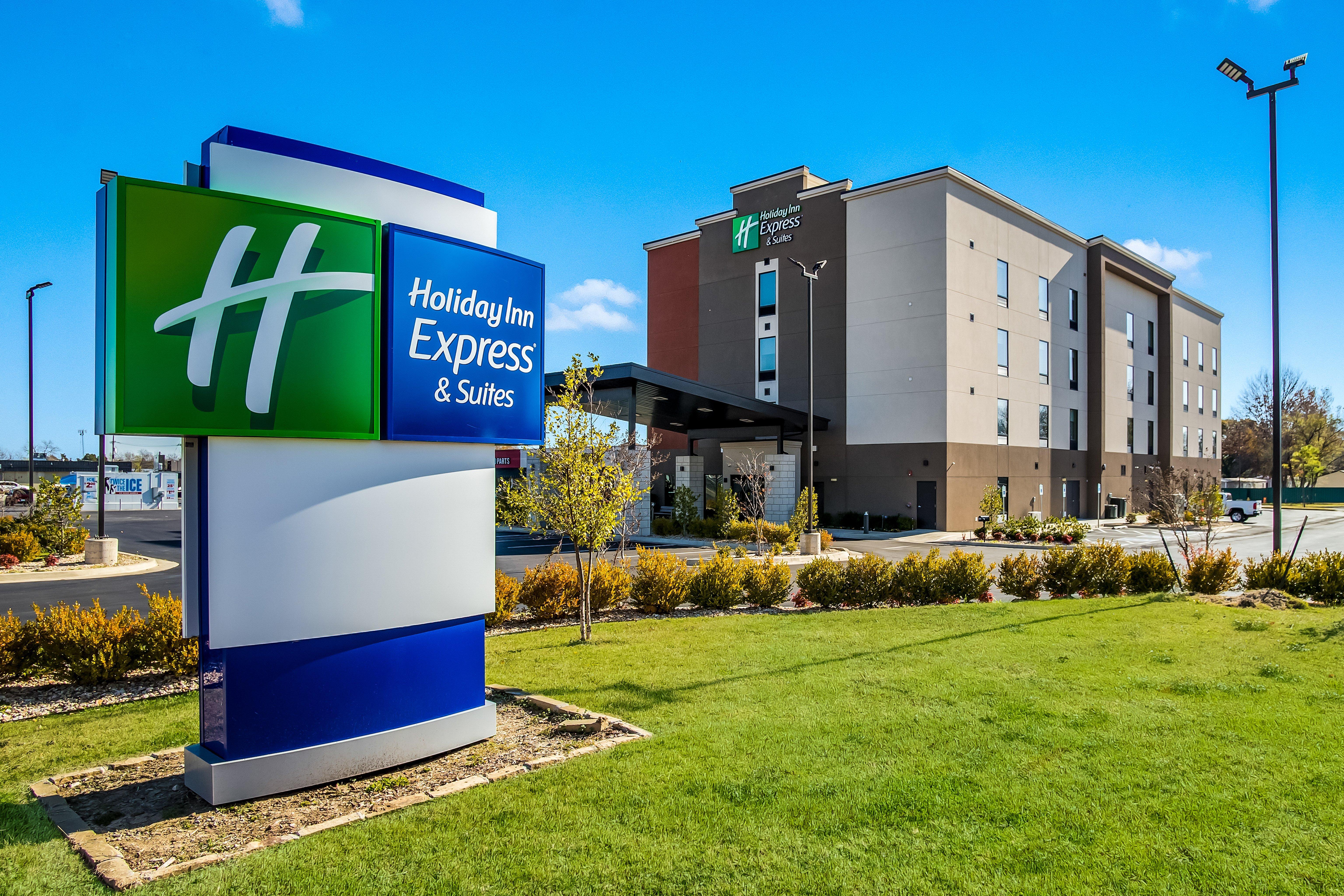 Express & East - Catoosa By Ihg 3*