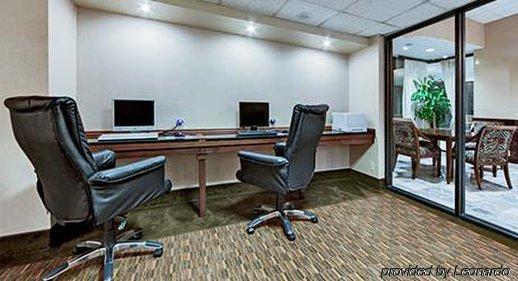 Wyndham Hotel 4*