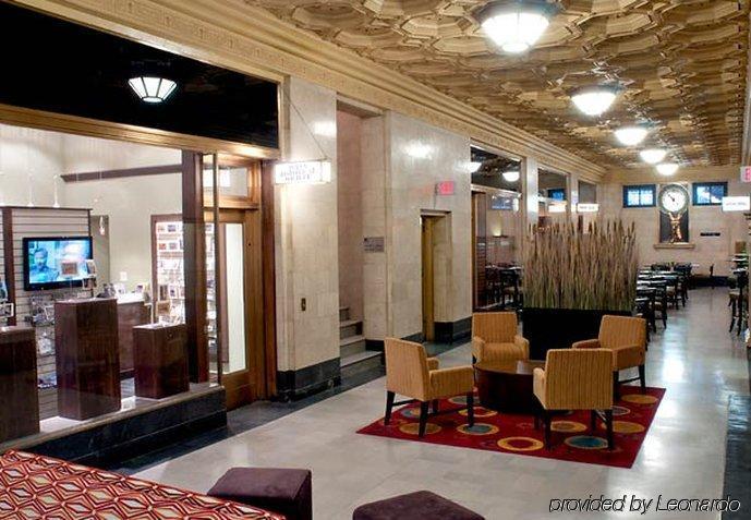 Courtyard By Marriott Downtown Tulsa