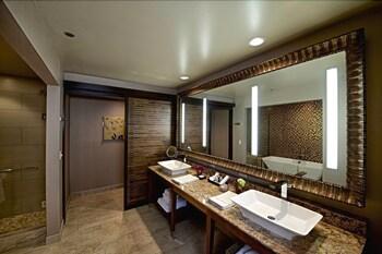 Osage Casino Downtown Hotel 3*