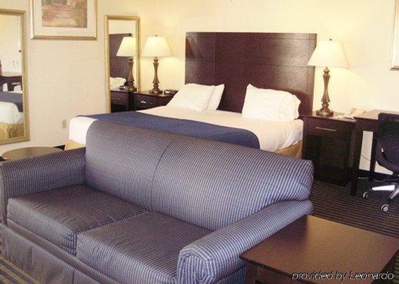 Quality Tulsa-downtown West Inn 3*