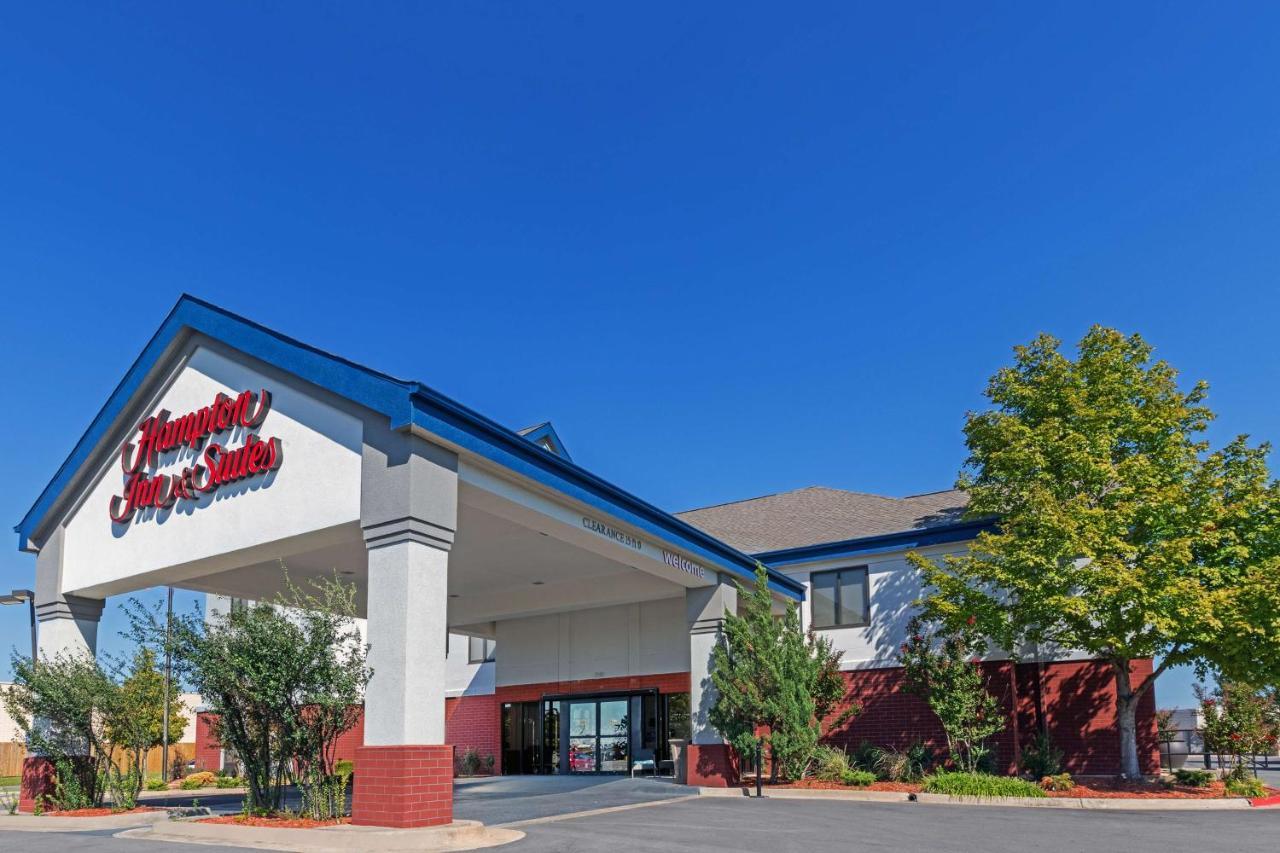 Hampton & Tulsa-woodland Hills Hotel 3*