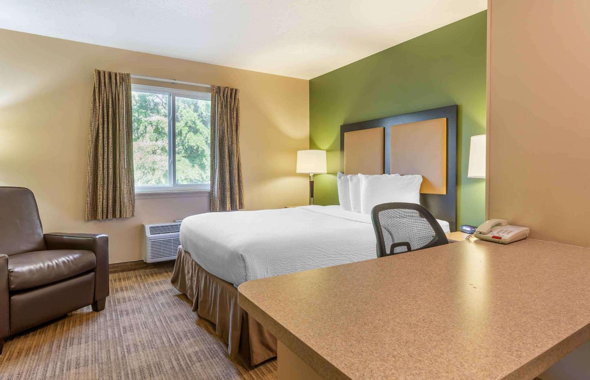 Extended America - - Midtown Hotel