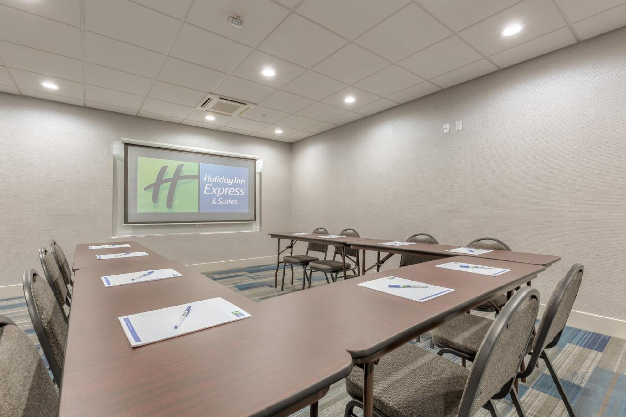 Hotel Express & Midtown By Ihg Tulsa