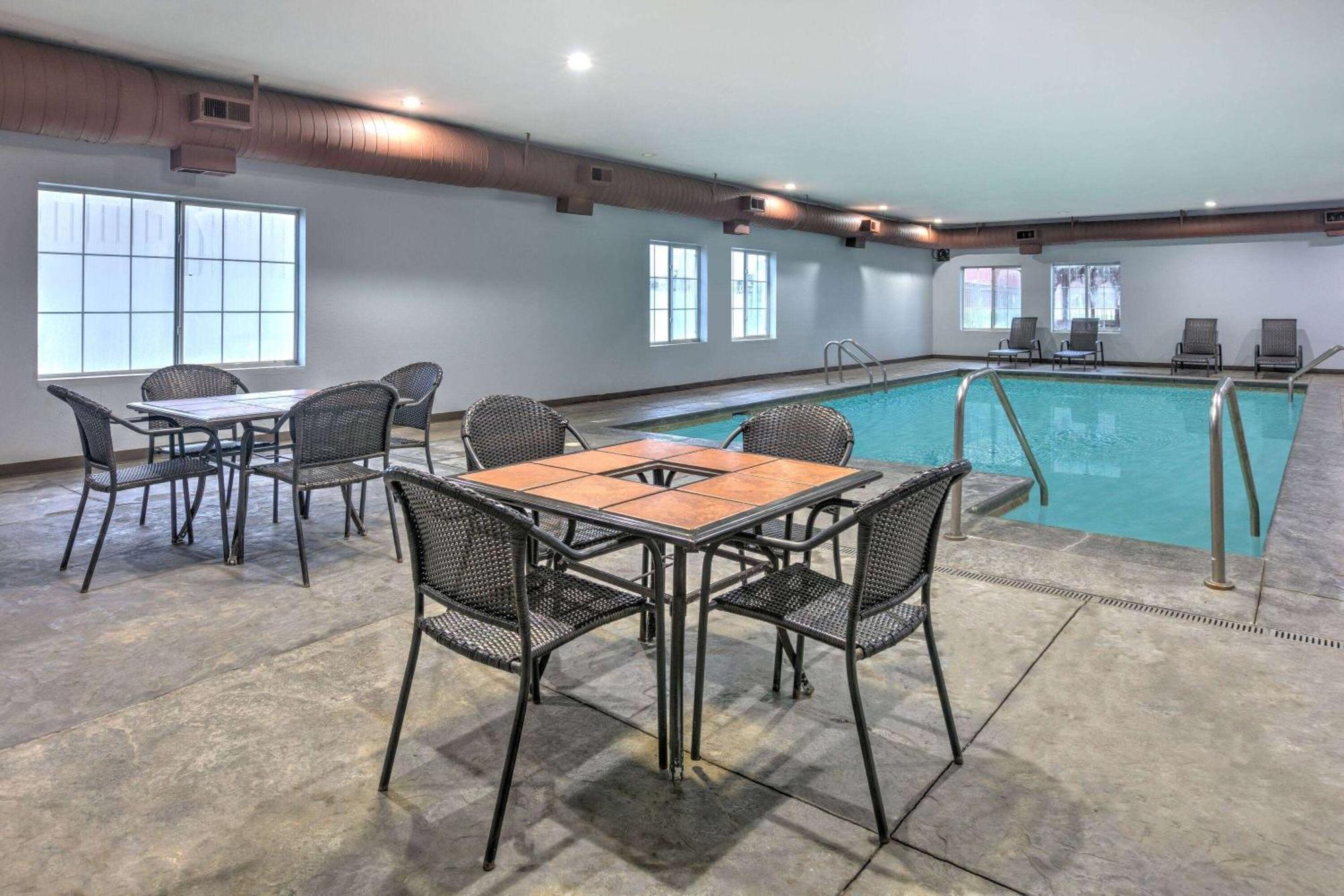 La Quinta By Wyndham Airport / Expo Square Hotel Tulsa