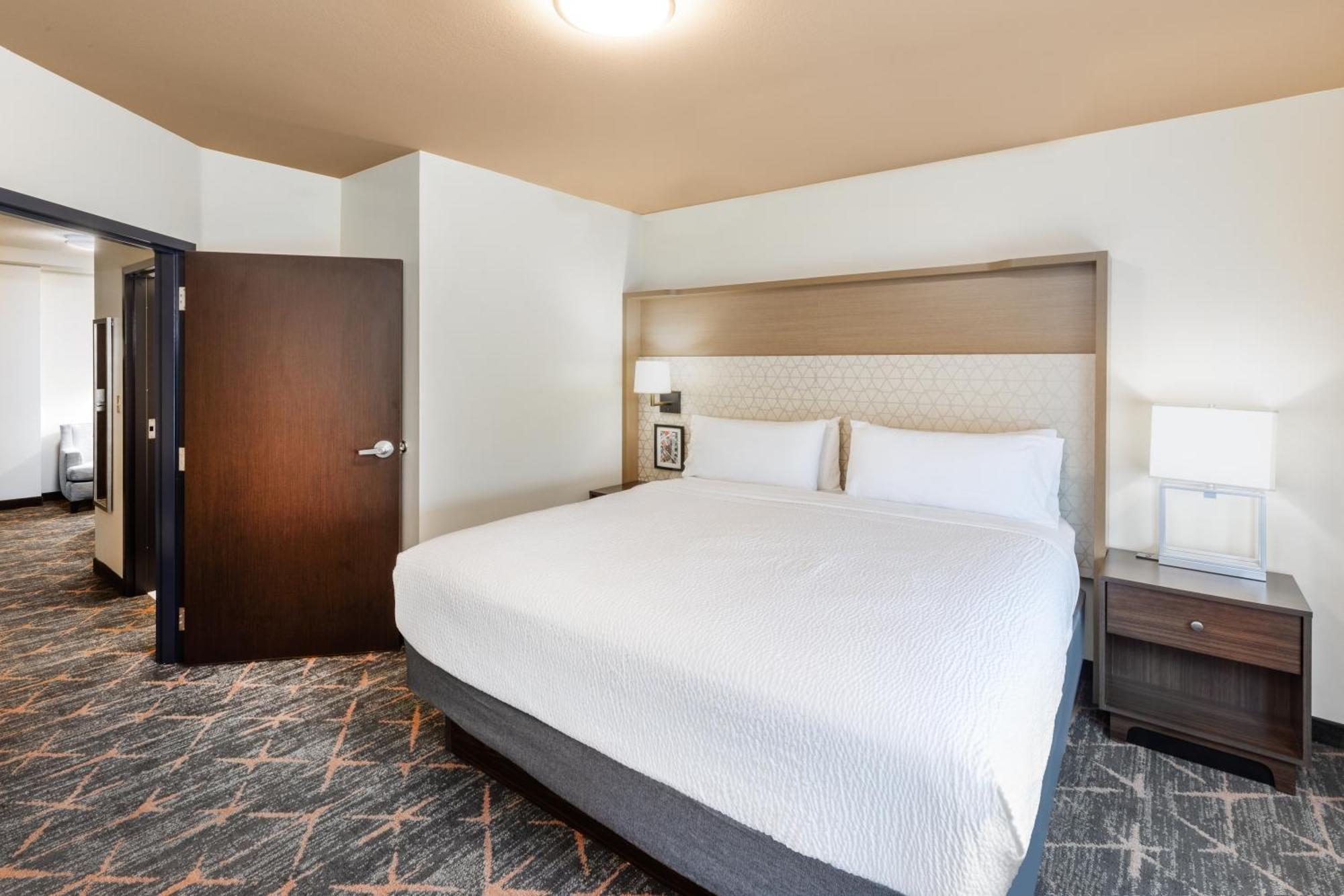 & South By Ihg Hotel Tulsa