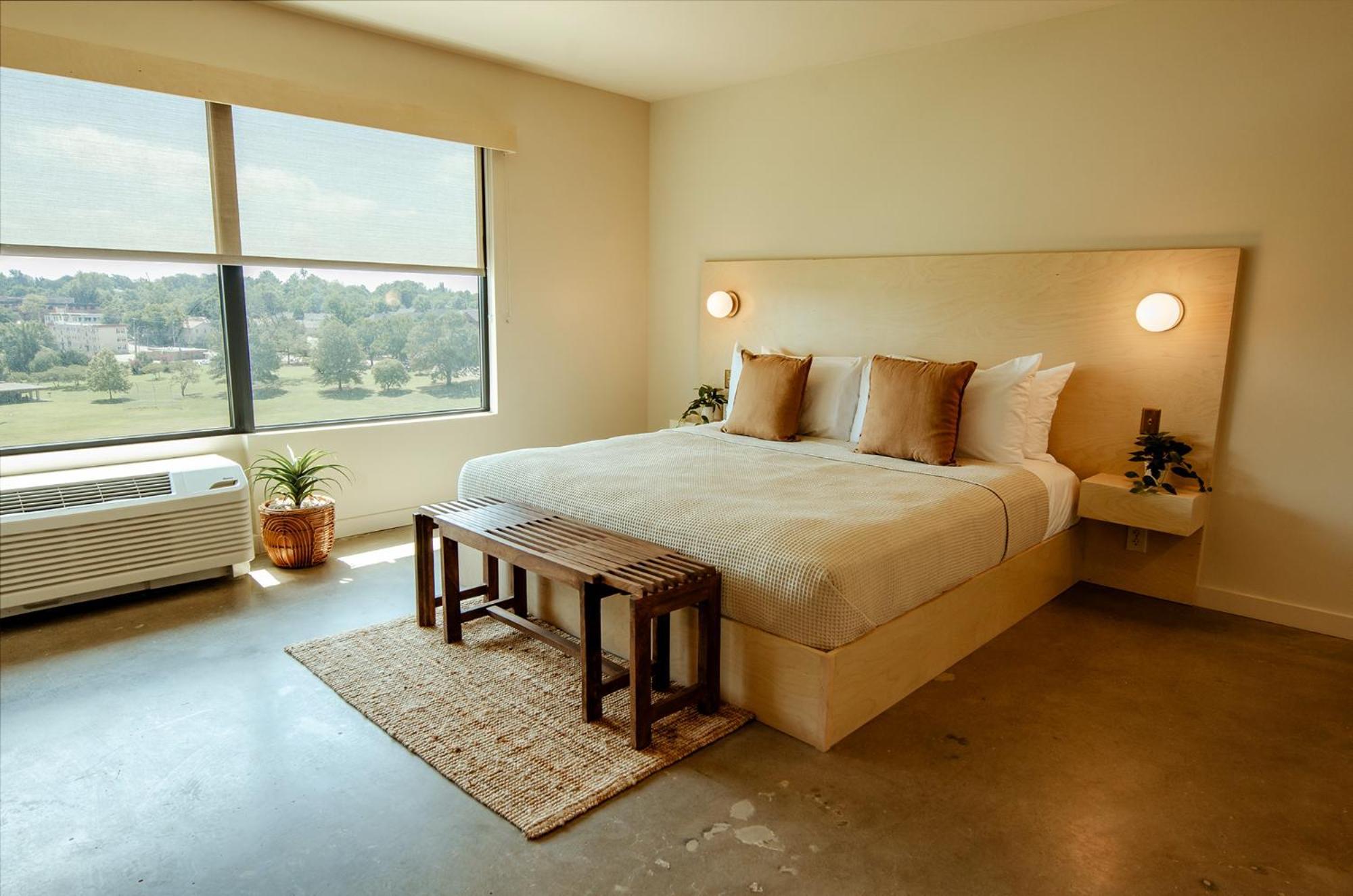 Hotel Brut