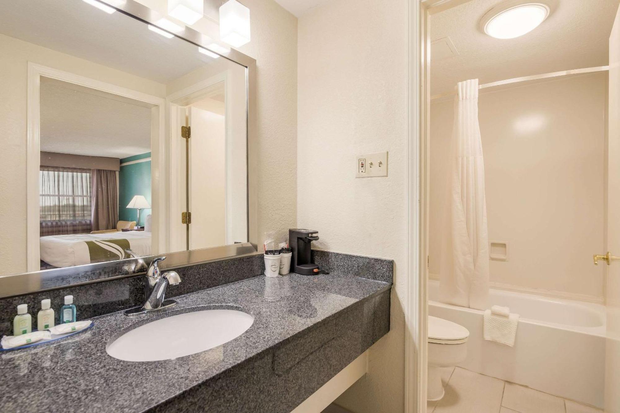 Quality Inn