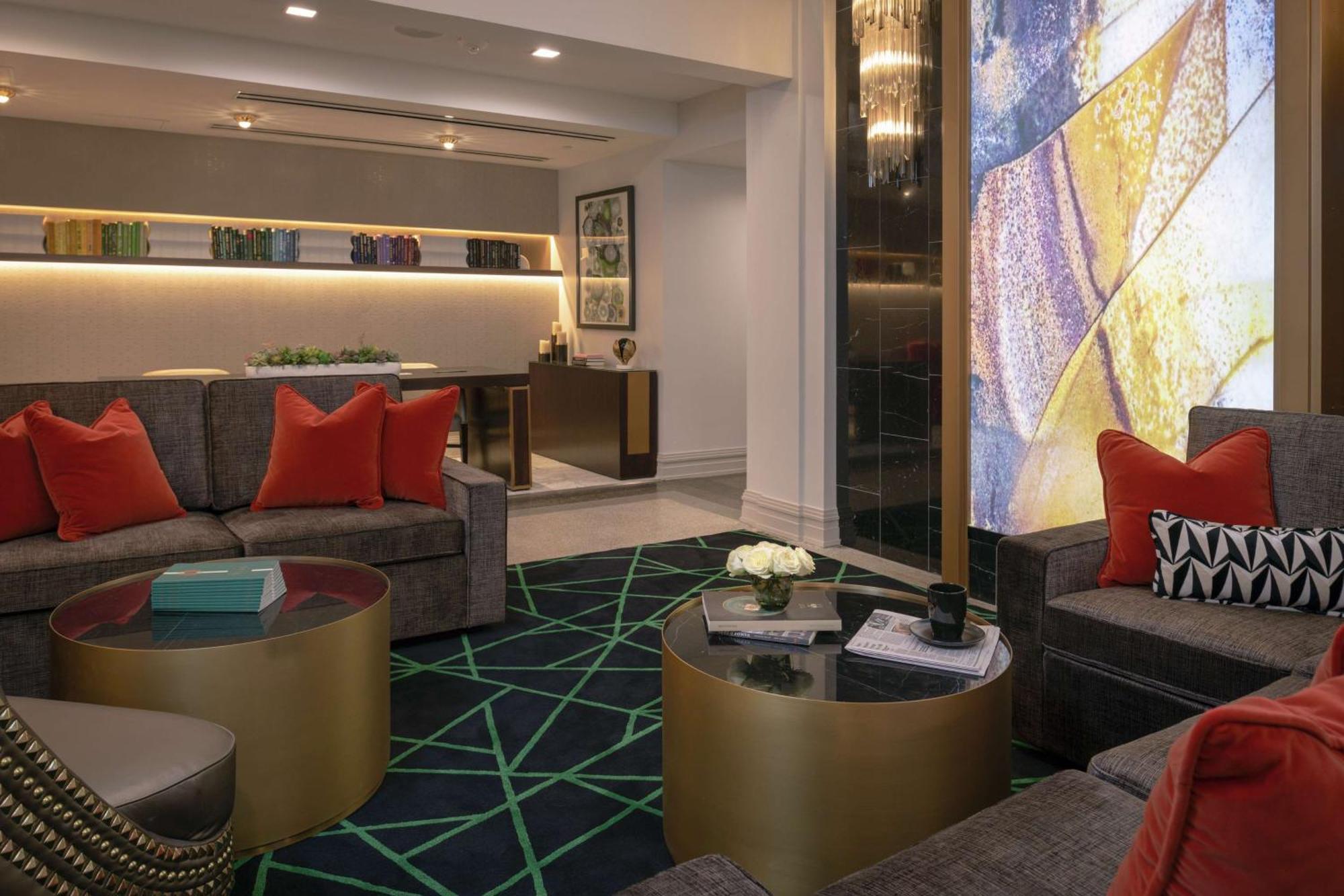 Club Curio Collection By Hilton Hotel