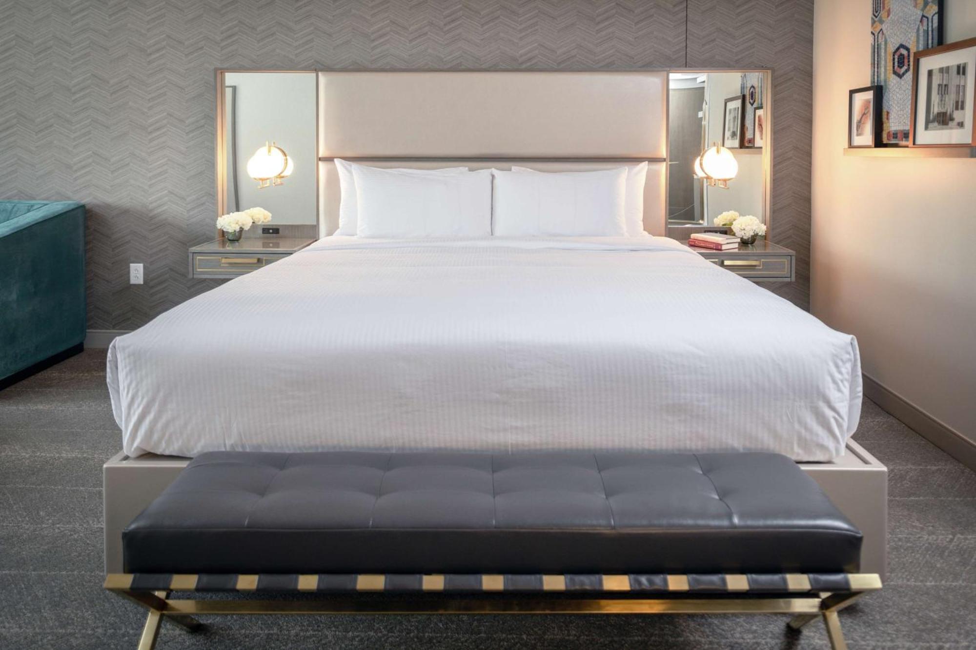 Club Curio Collection By Hilton Hotel 4*
