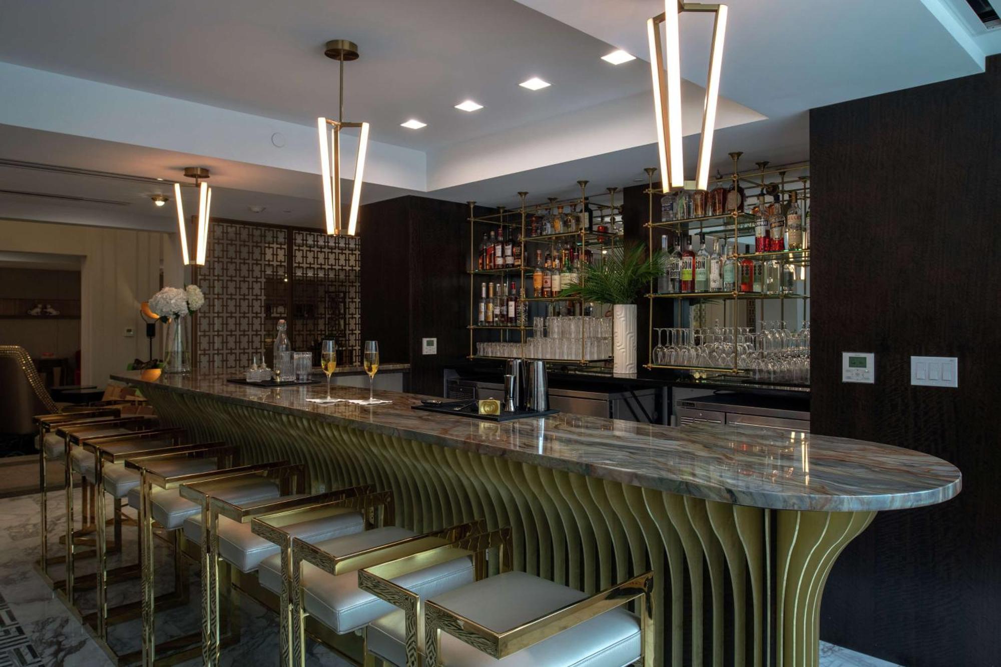 Club Curio Collection By Hilton Hotel Tulsa