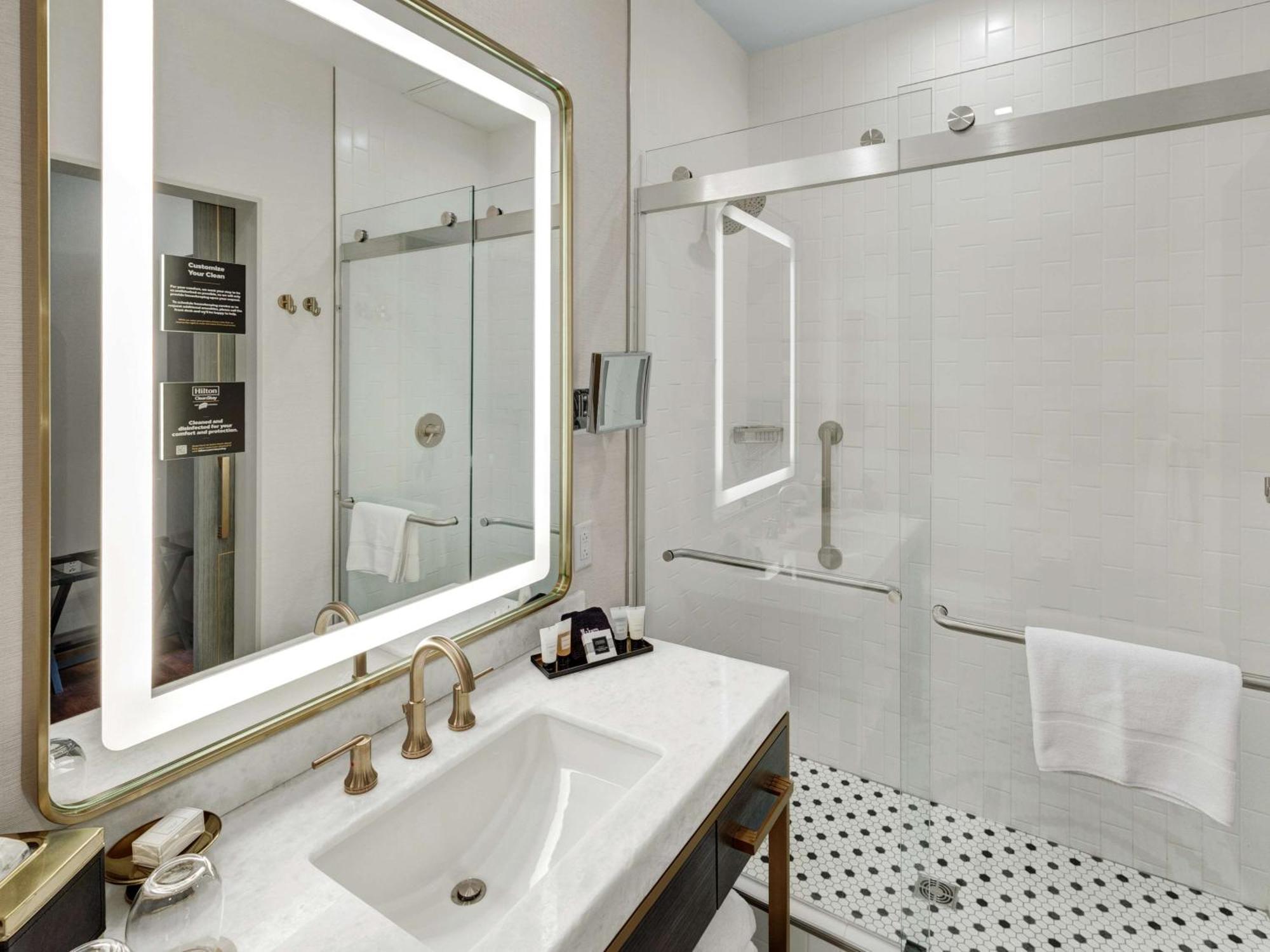 Club Curio Collection By Hilton