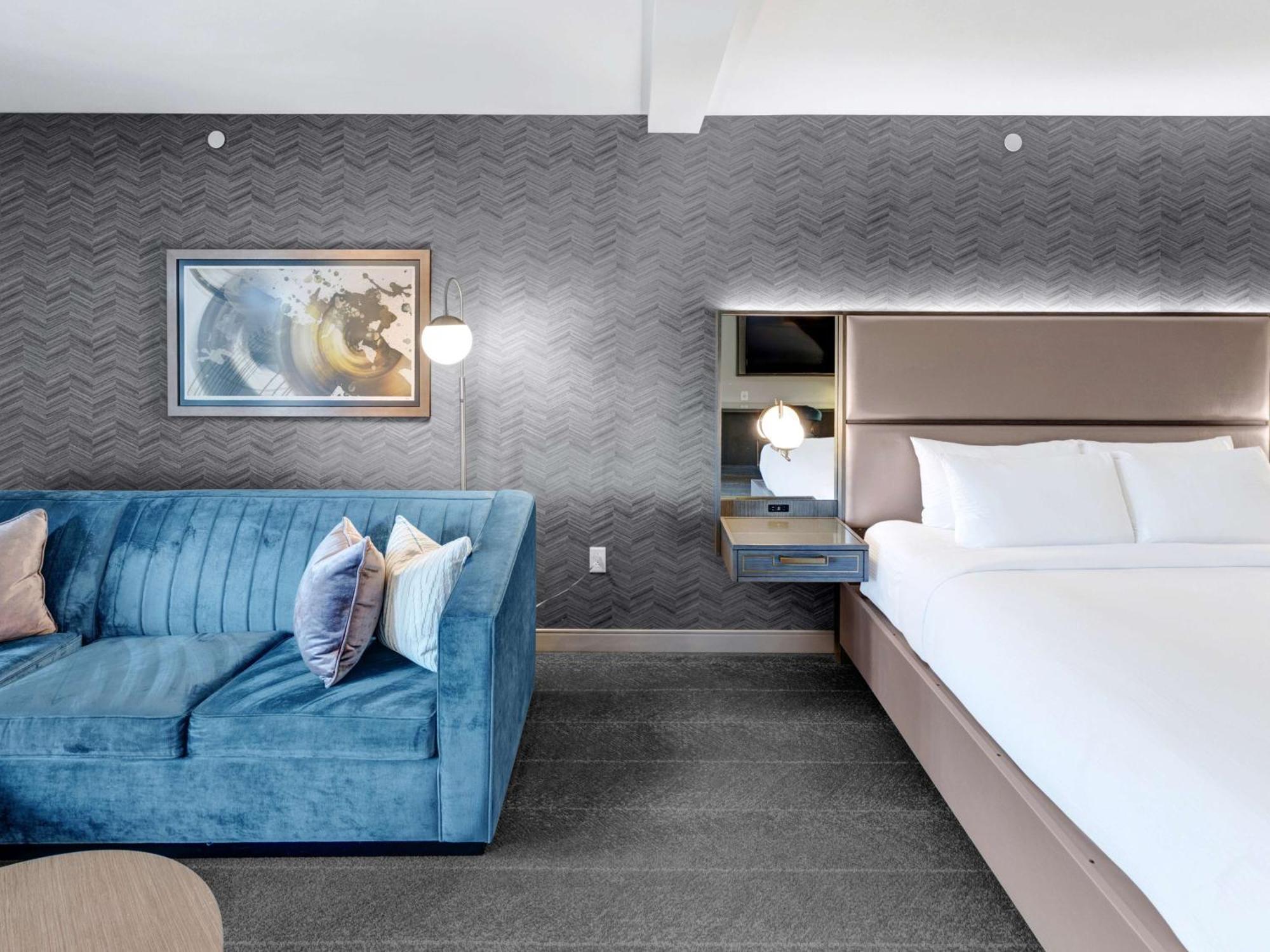 Club Curio Collection By Hilton Tulsa