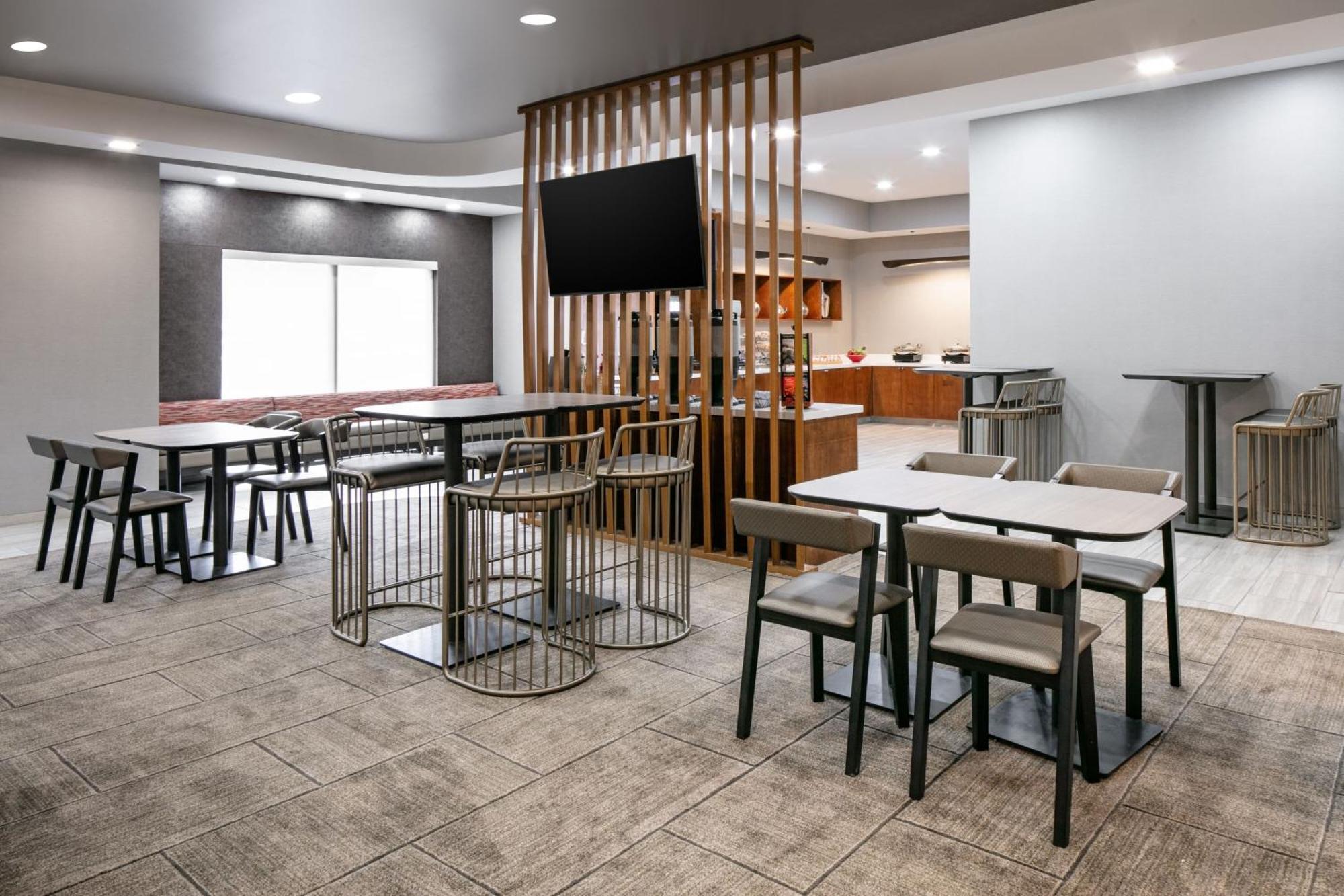 Springhill By Marriott Hotel