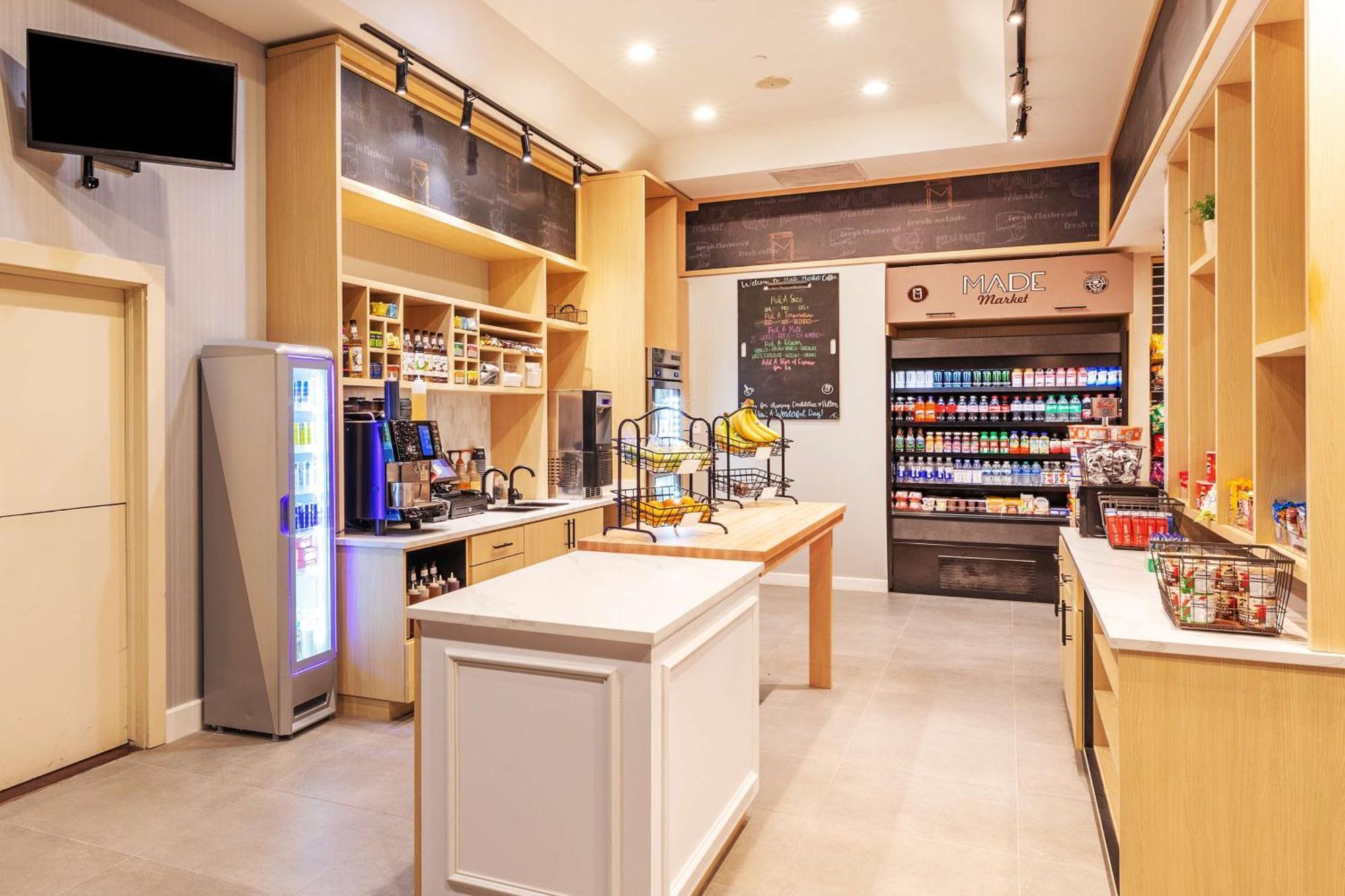 Hotel Doubletree By Hilton Downtown 4*