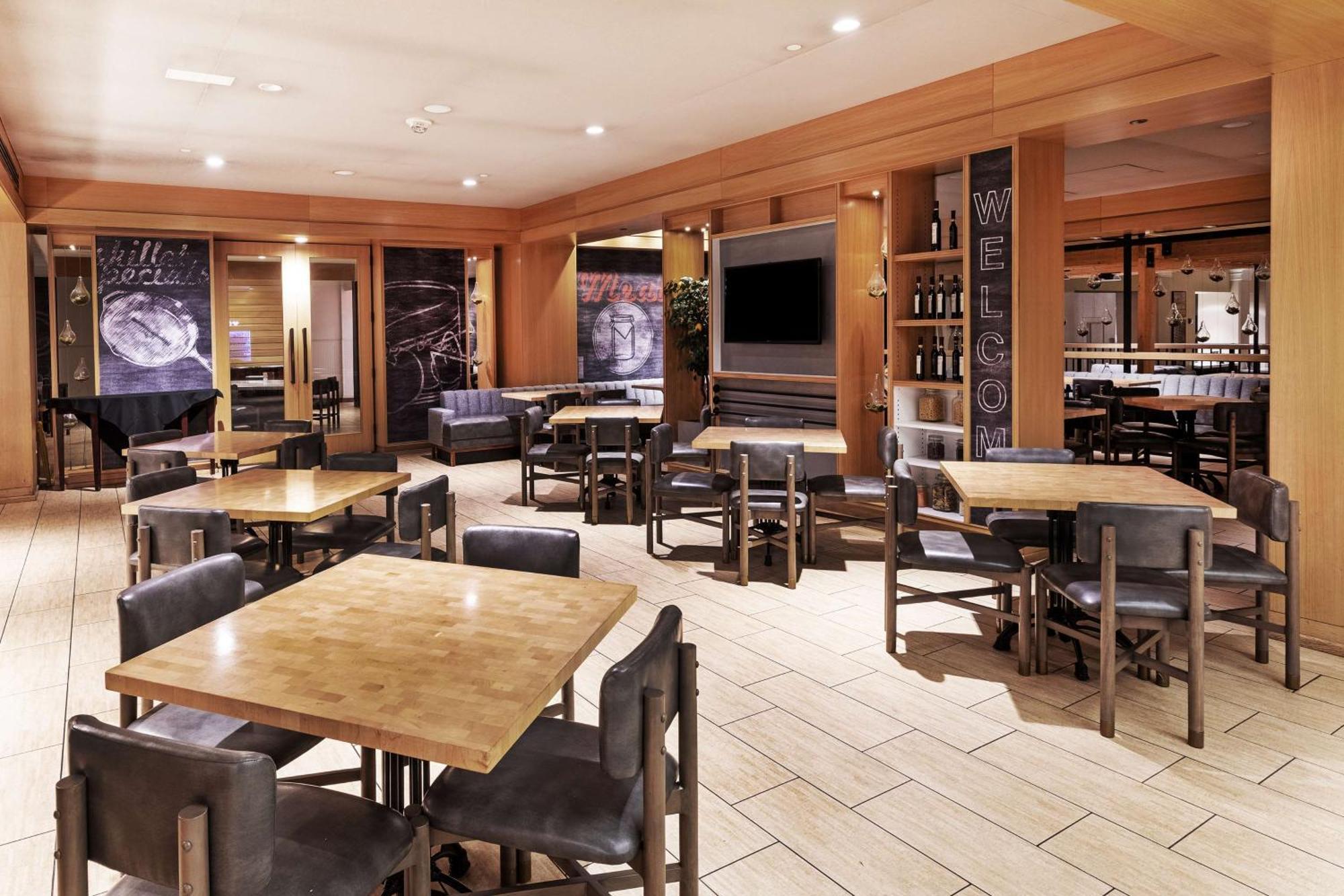 Doubletree By Hilton Downtown Hotel 4*