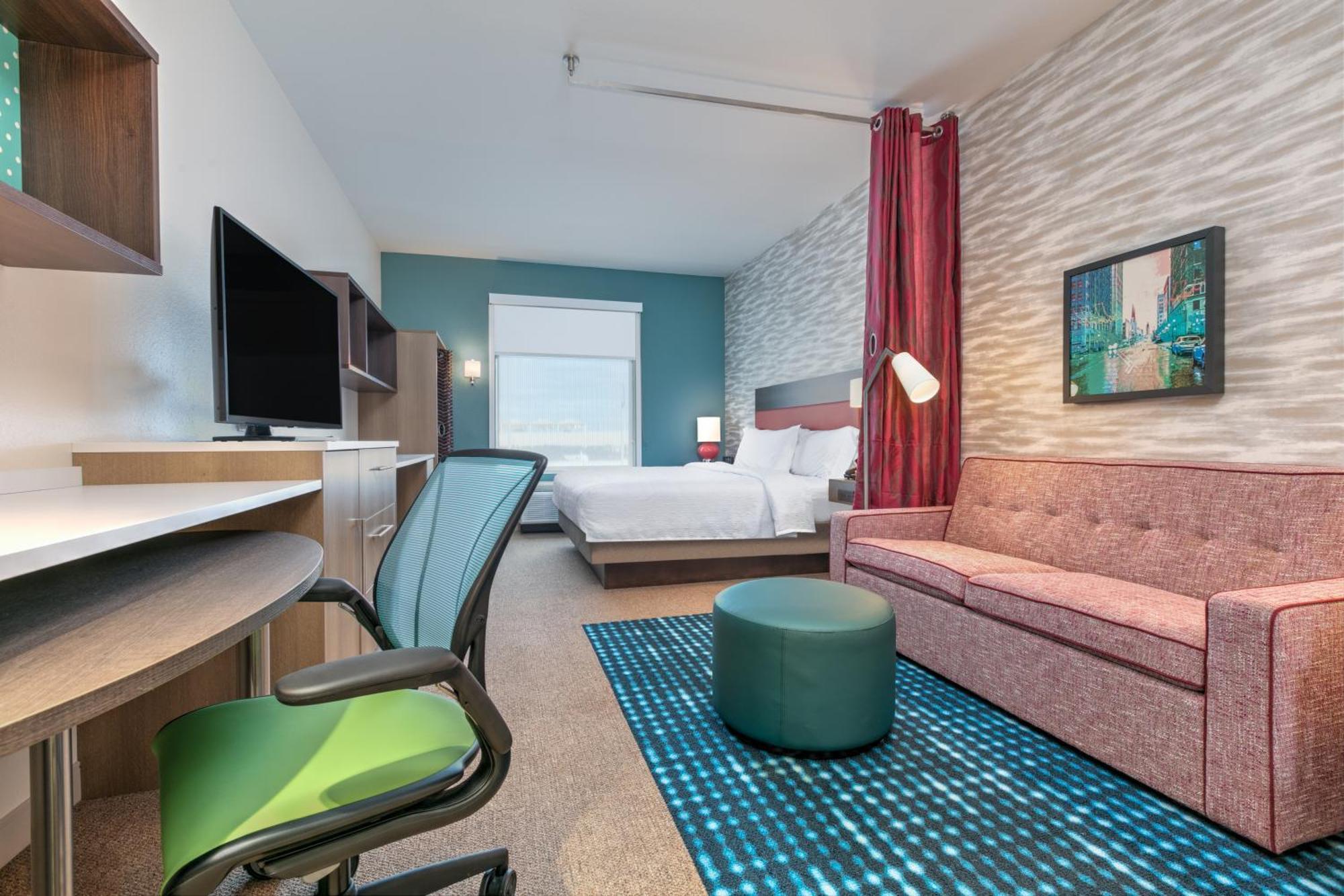 Hotel Home2 By Hilton Airport