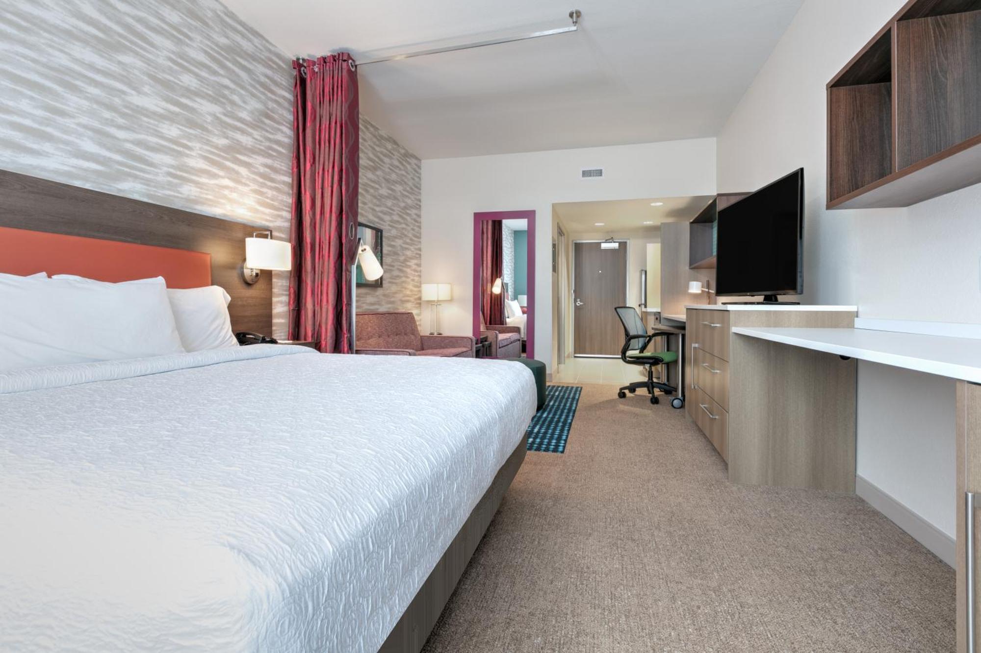 Home2 By Hilton Airport Hotel