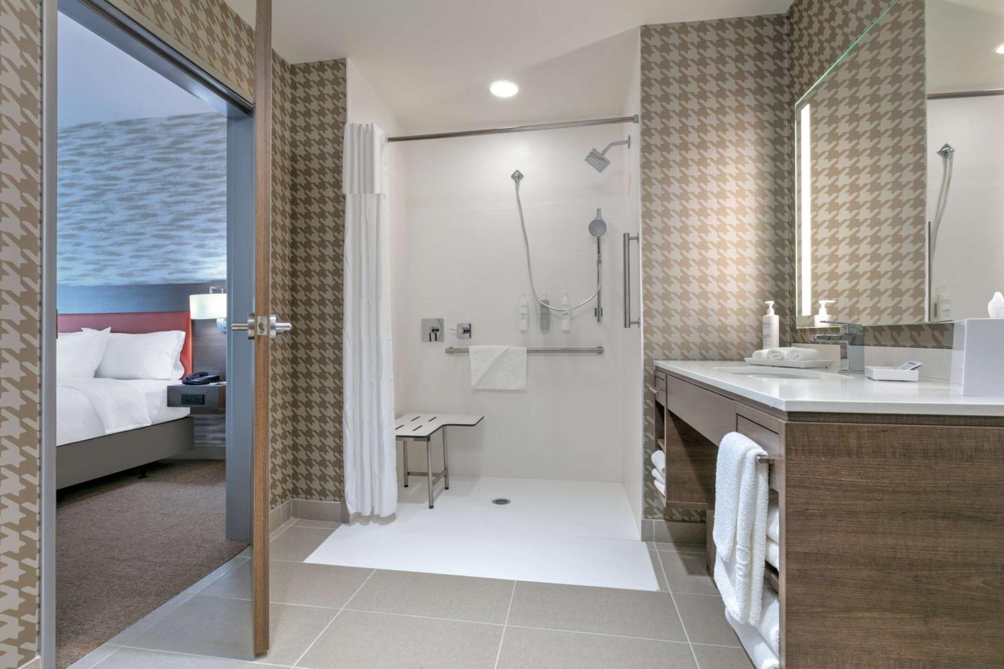 Hotel Home2 By Hilton Airport Tulsa