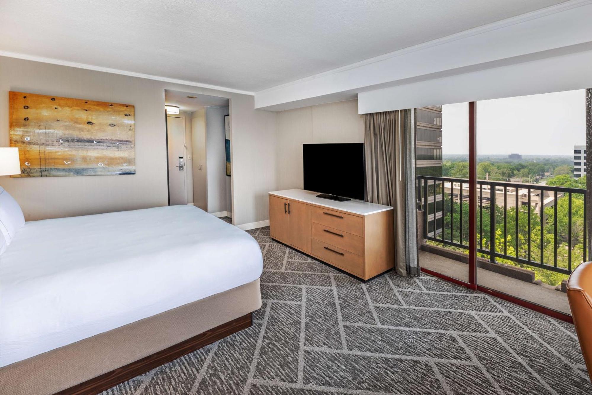 Hotel Doubletree By Hilton At Warren Place 3*